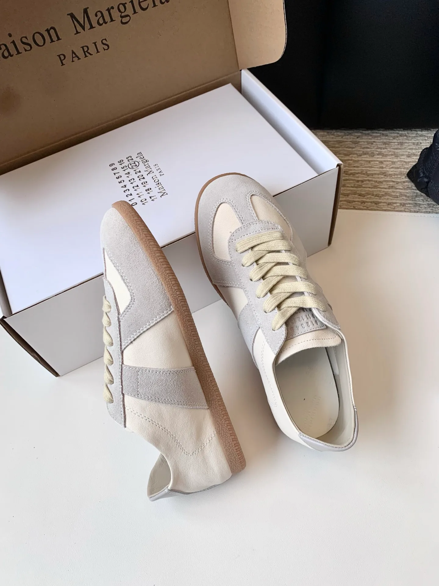 Кроссовки Женские Maison Margiela 17628616