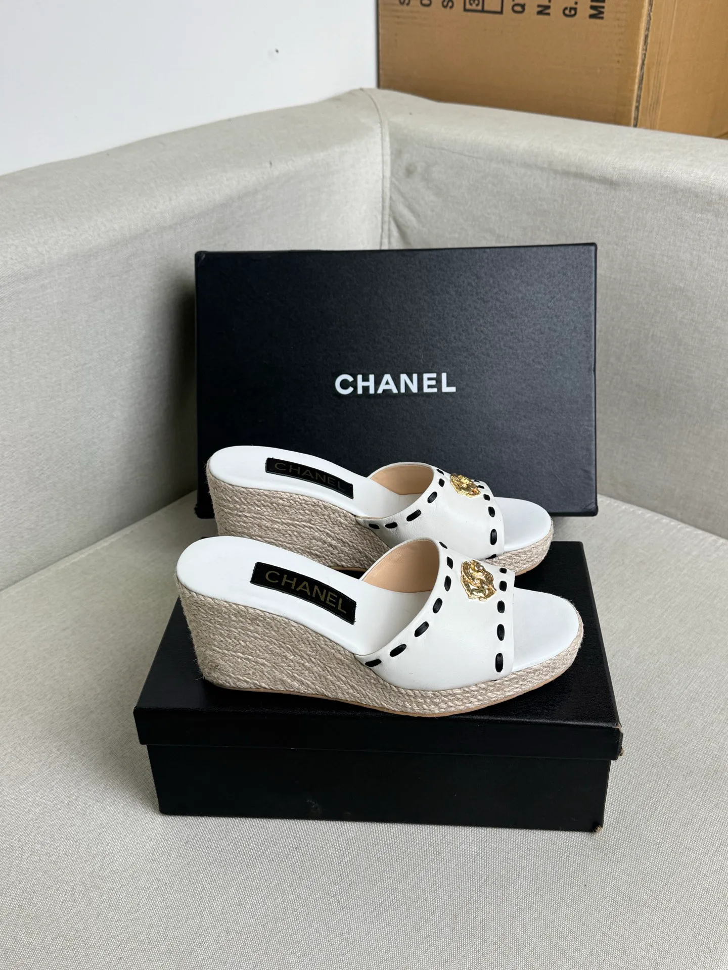 Сандалии Женские Chanel 13181142