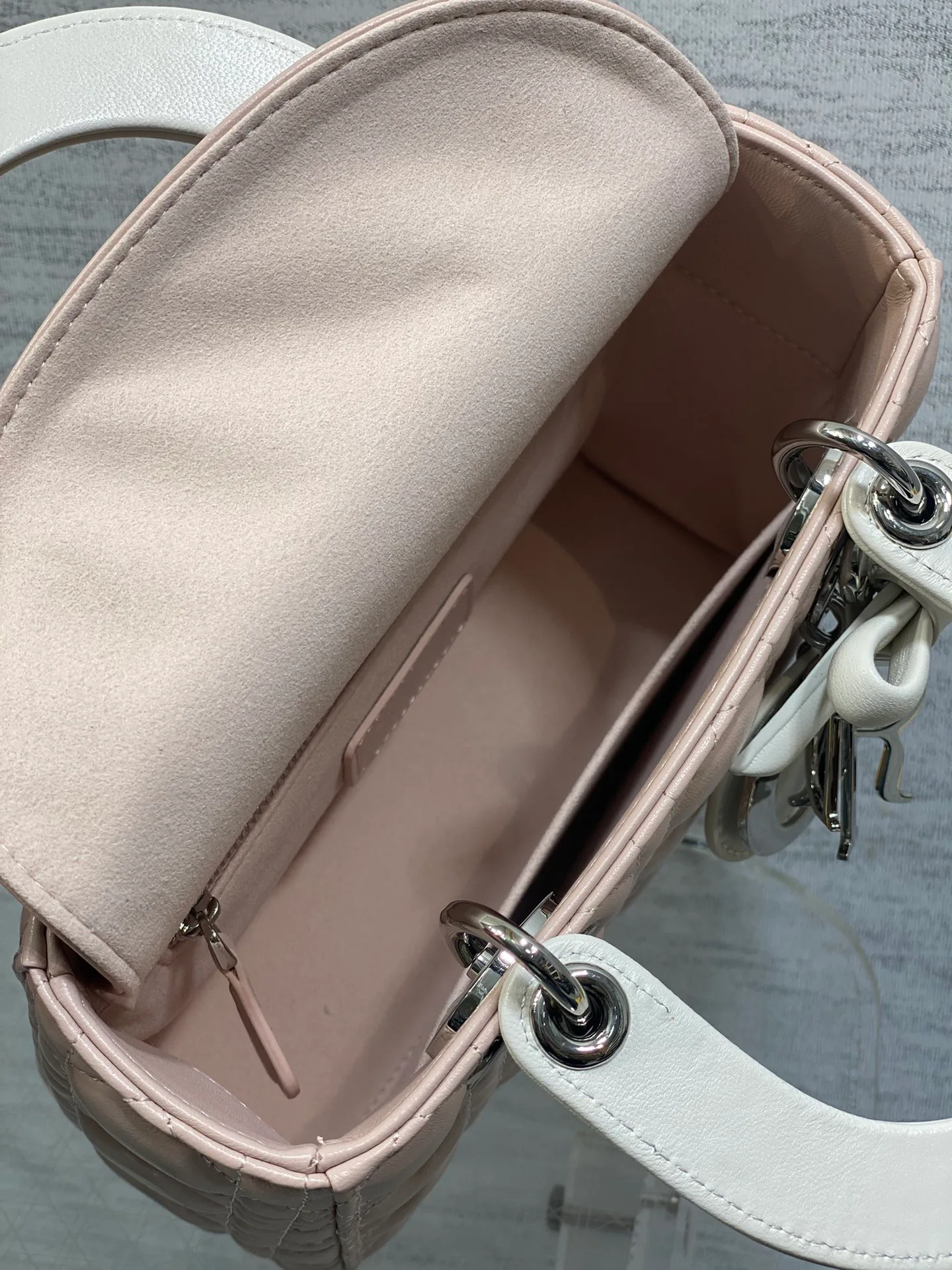 Классические Сумки Женские Christian Dior 12189484