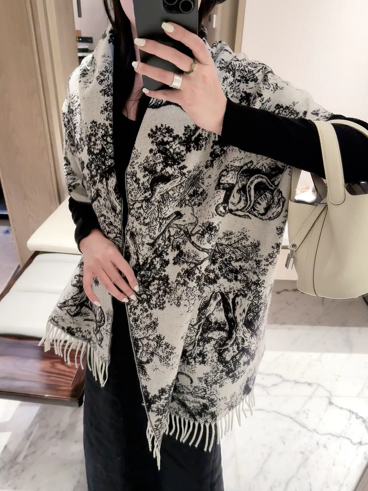 Шарфы Christian Dior 18450159