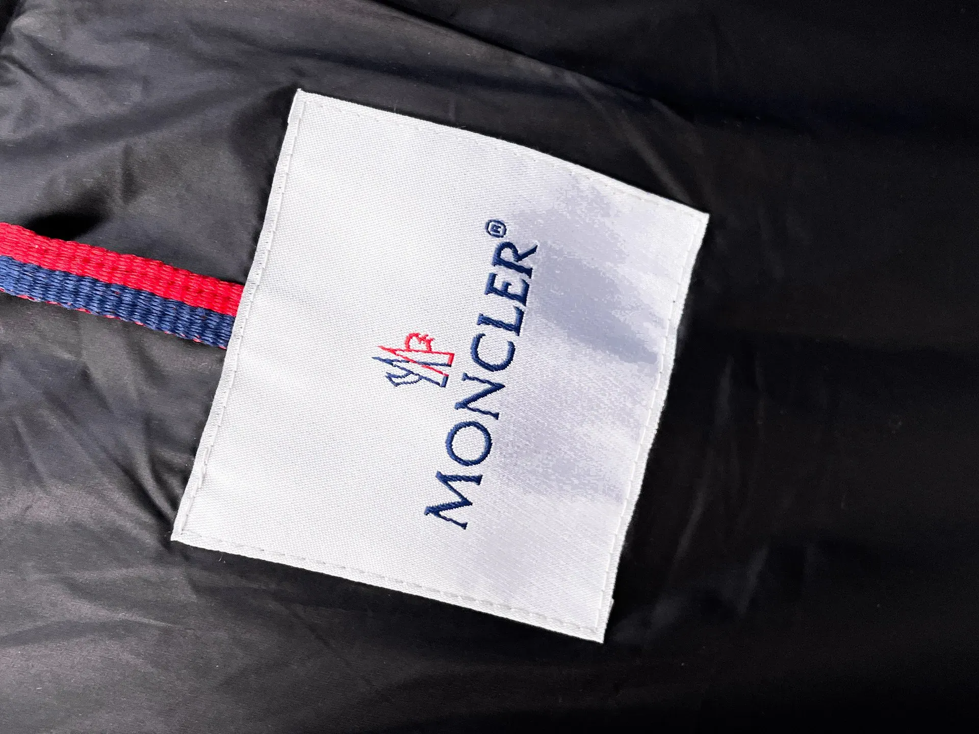 Куртки И Пуховики Мужские Moncler 492851
