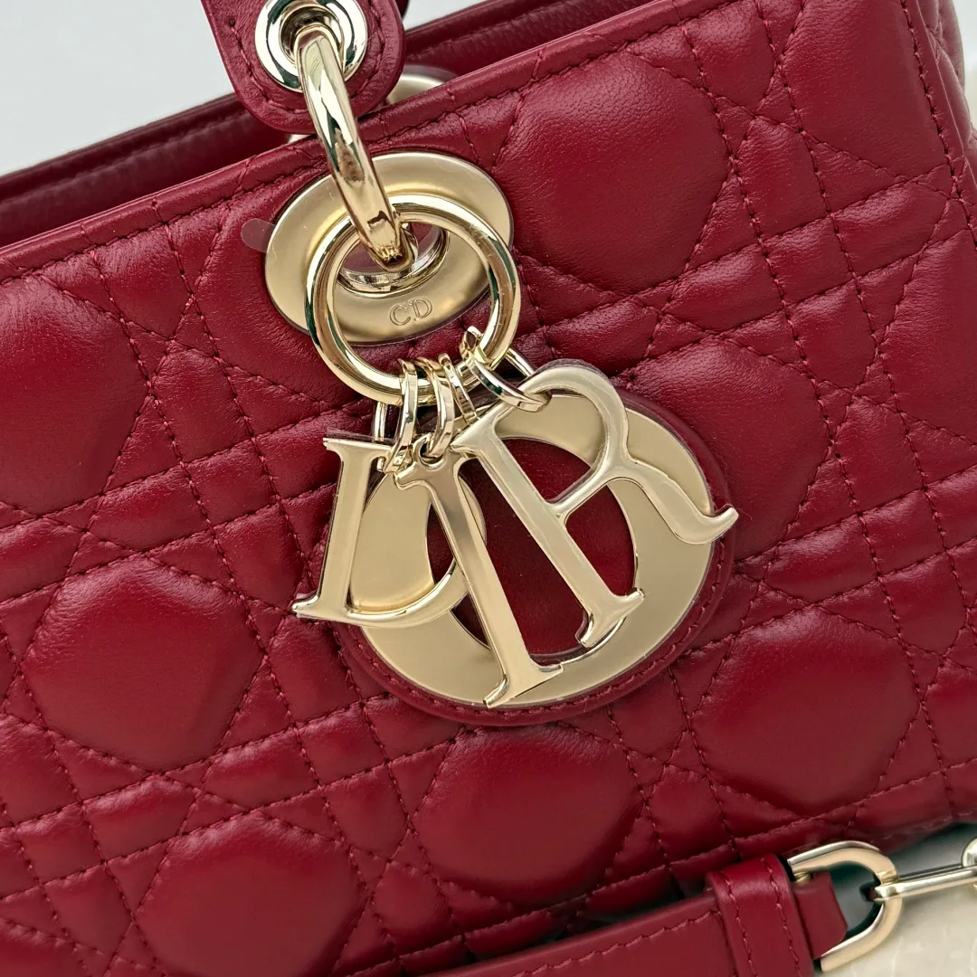Классические Сумки Женские Christian Dior 18116296
