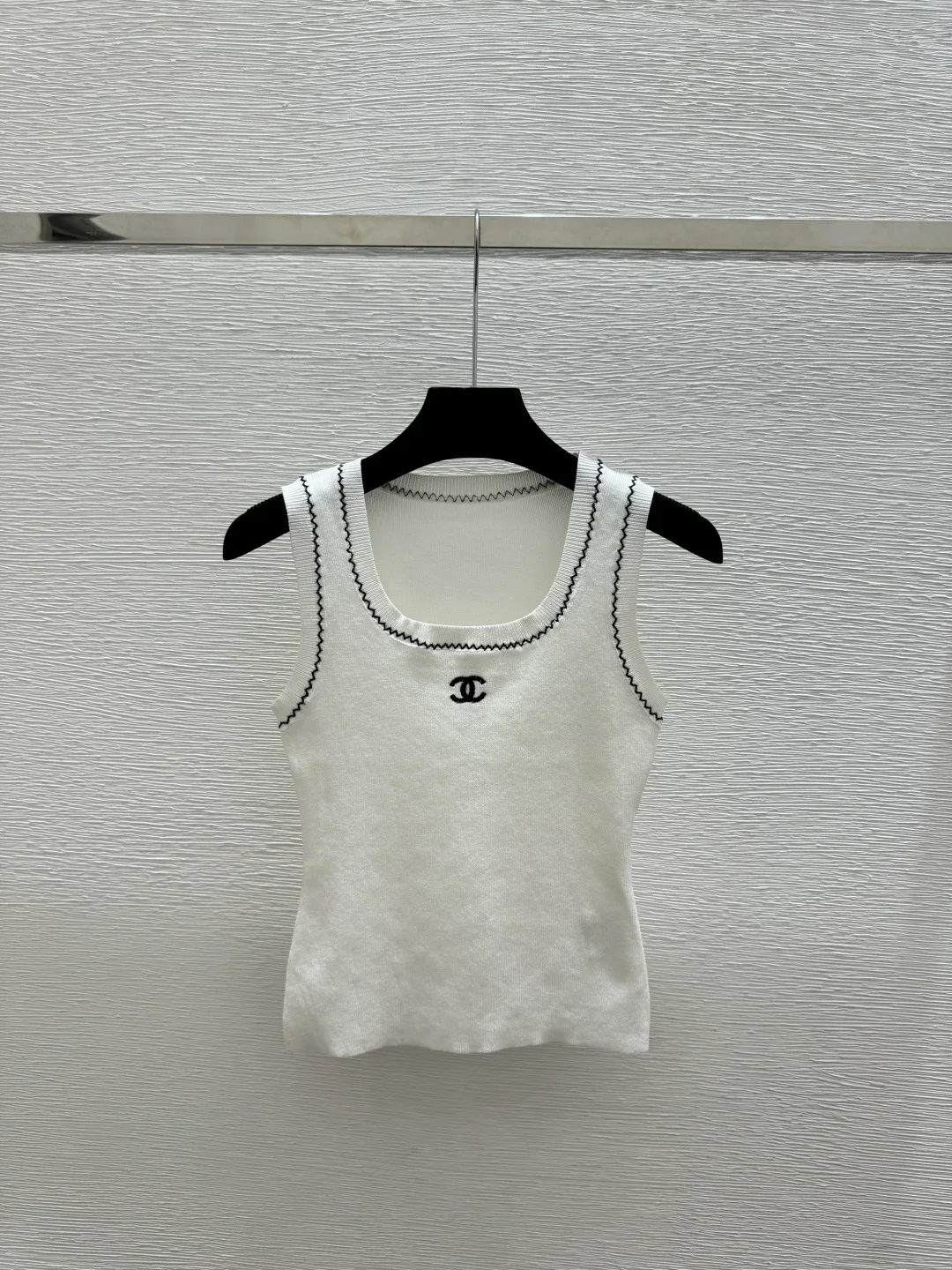 Жилеты Женские Chanel 13072729