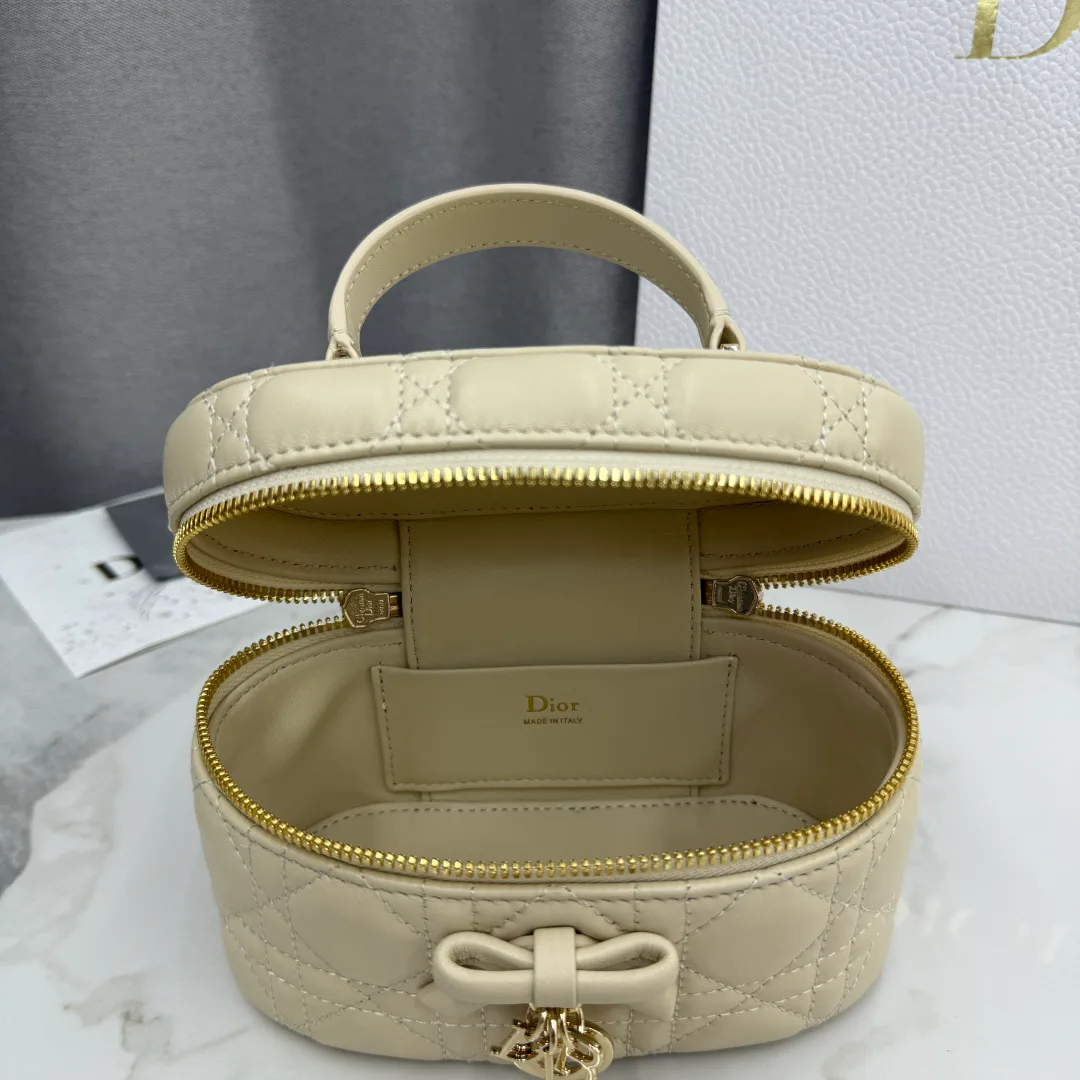 Классические Сумки Женские Christian Dior 11669098