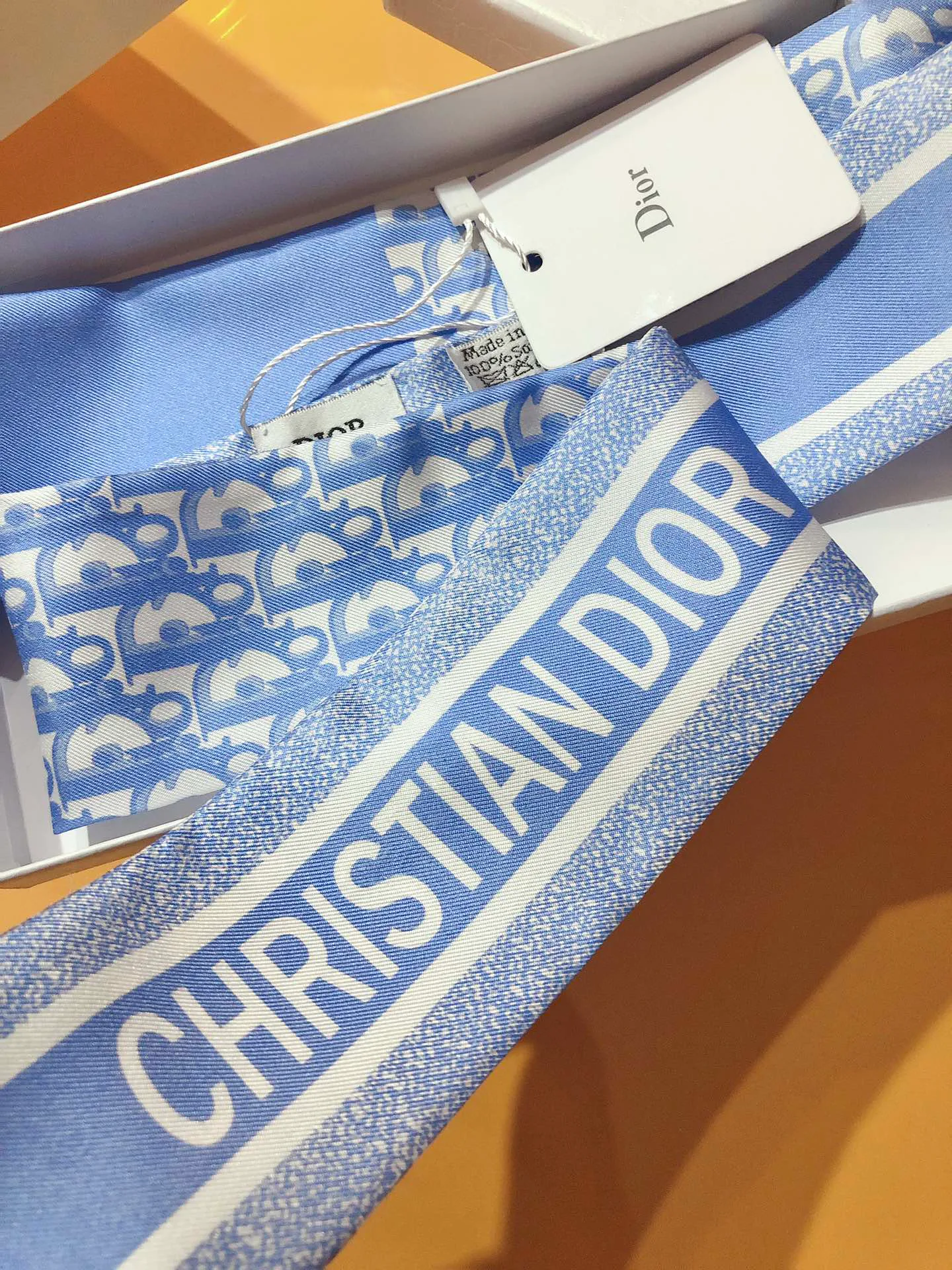 Платки Christian Dior 11882985