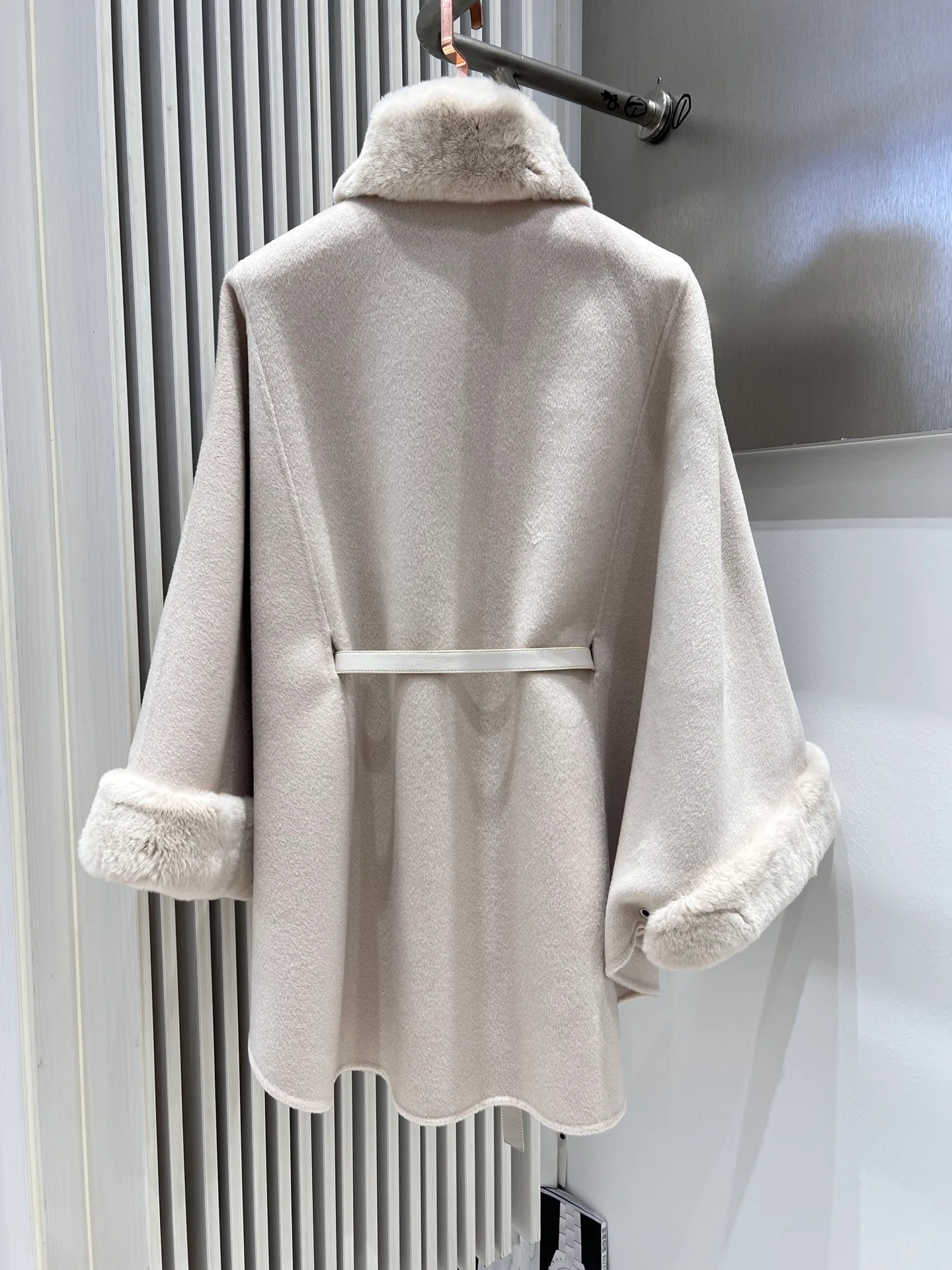 Пальто Женские Loro Piana 18513163