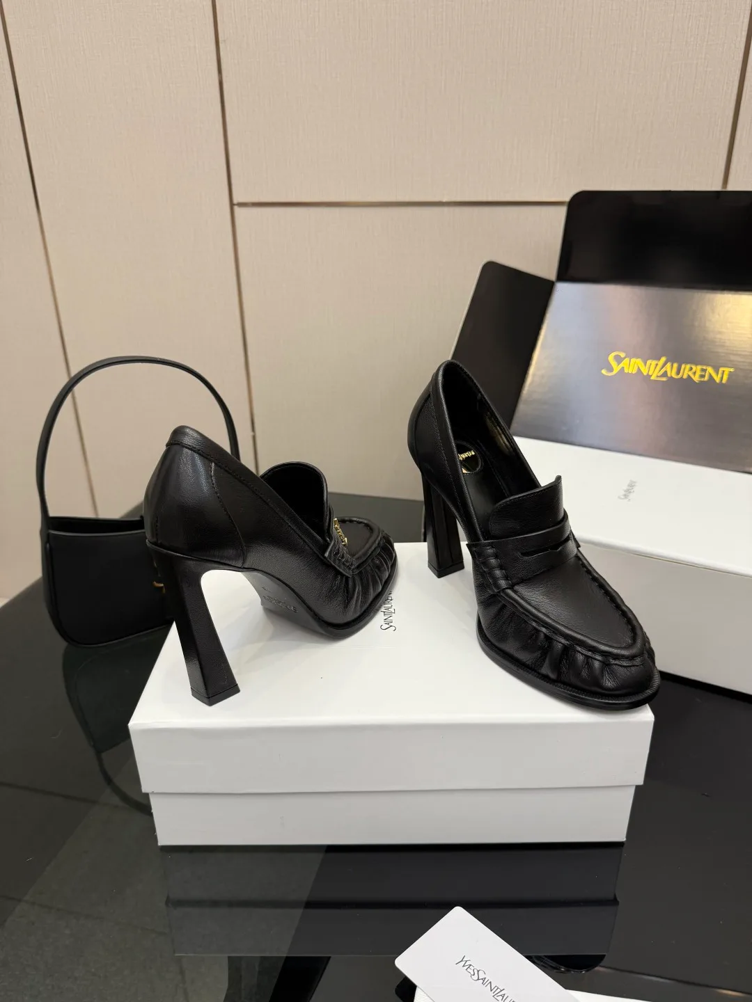 Туфли Женские Saint Laurent 1091949