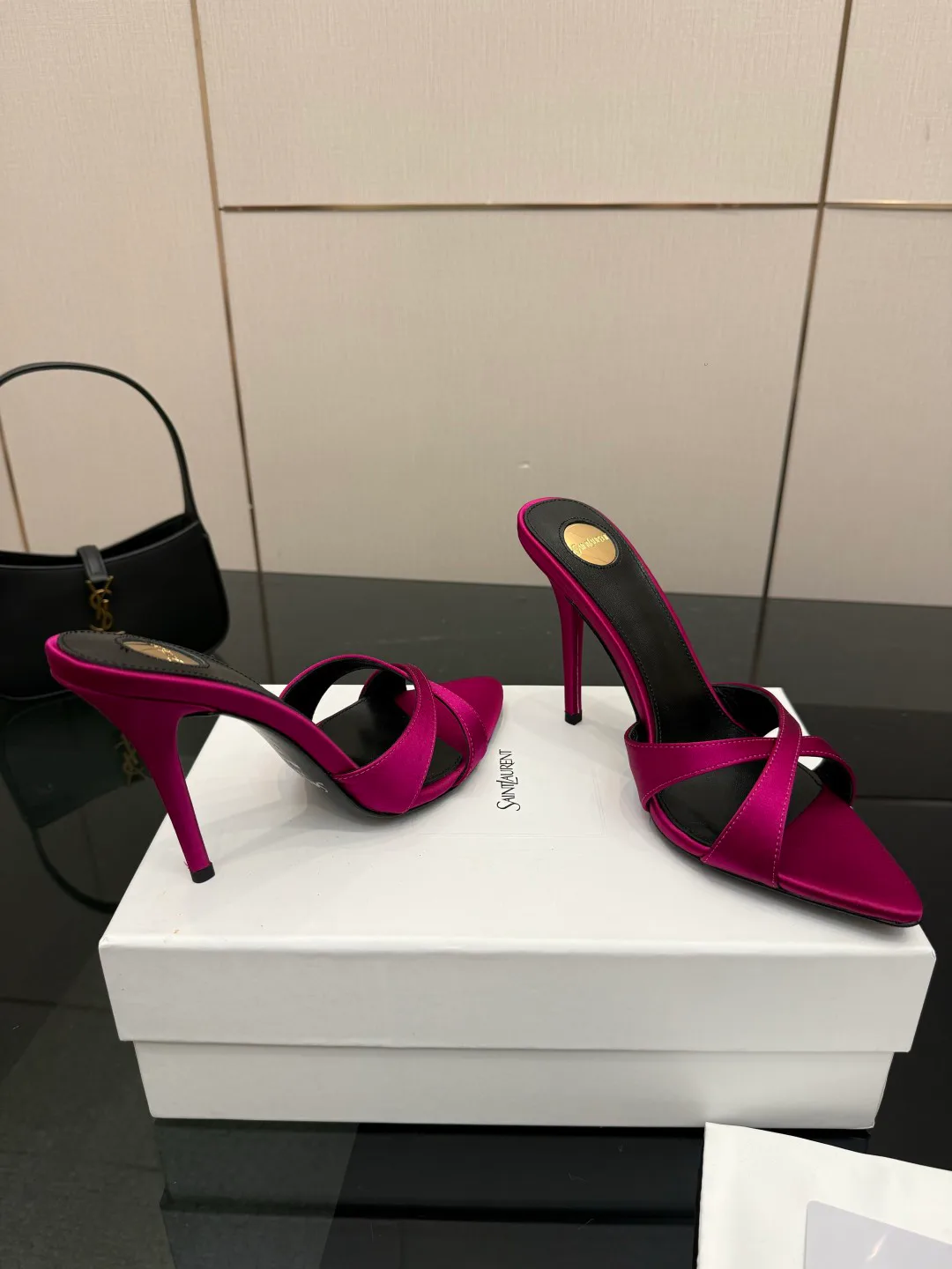 Босоножки Женские Saint Laurent 11409895