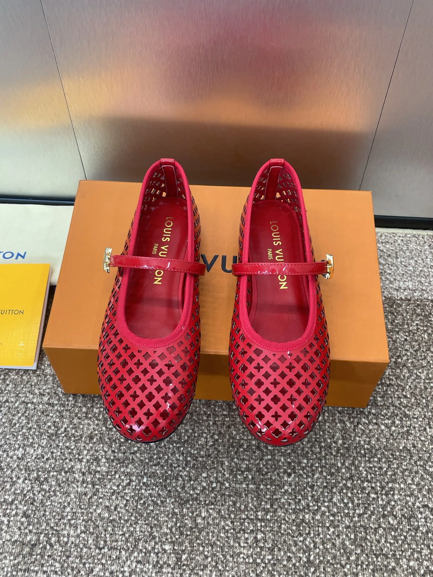 Туфли Женские Louis Vuitton 13346519