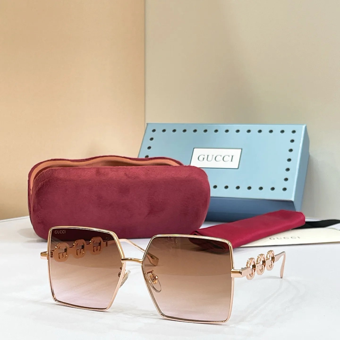 Очки Gucci 17495928