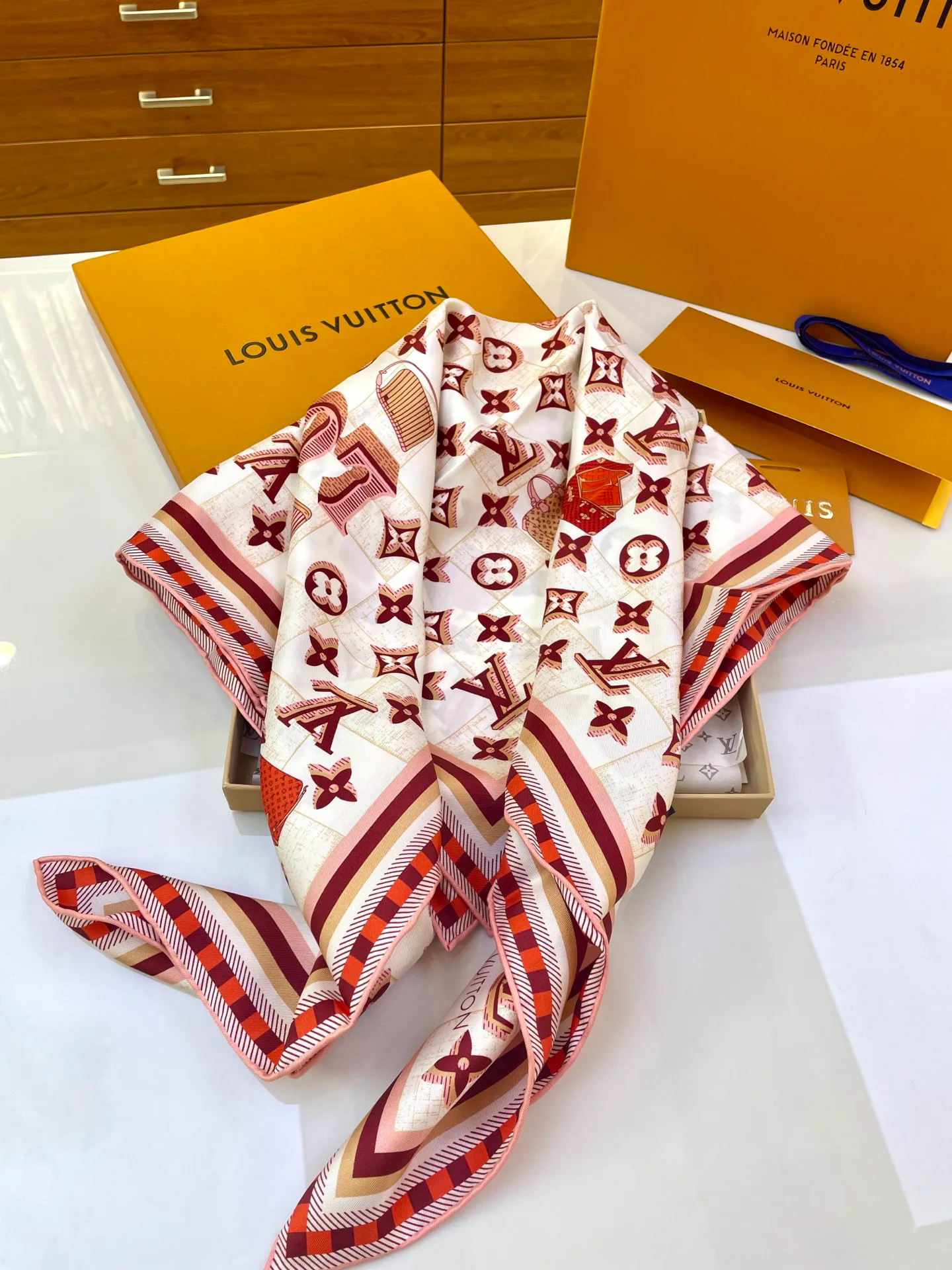 Шарфы Louis Vuitton 1309724