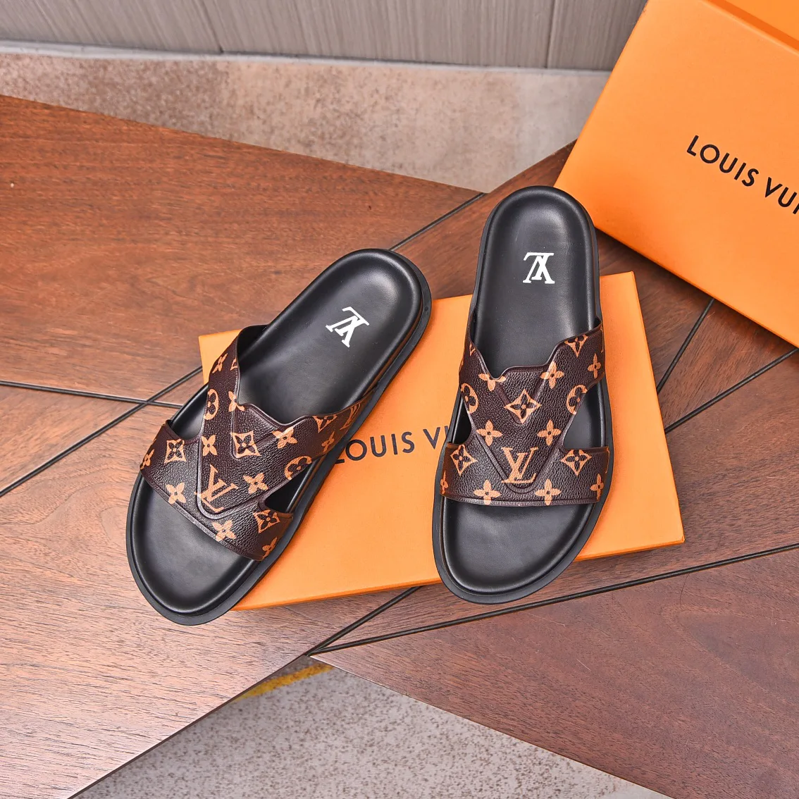 Шлепанцы Мужские Louis Vuitton 1997592