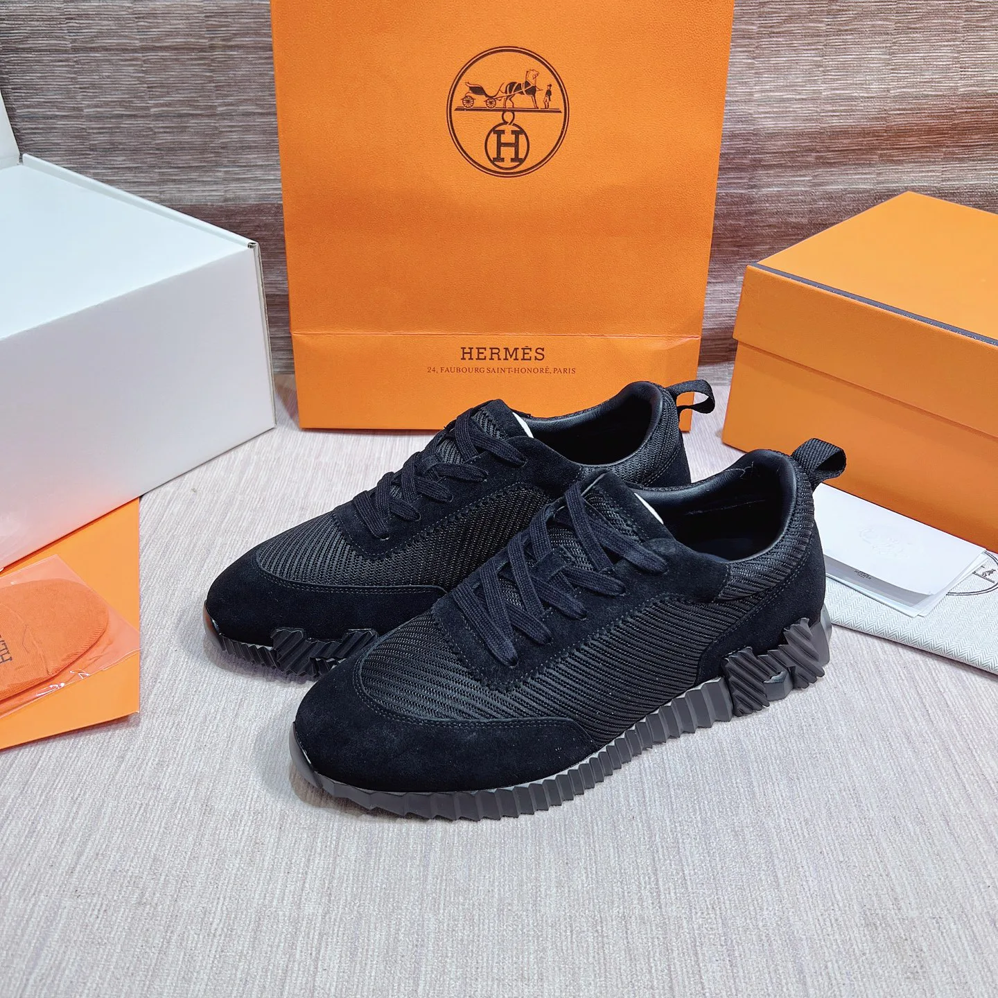 Кроссовки Женские Hermes 17749546