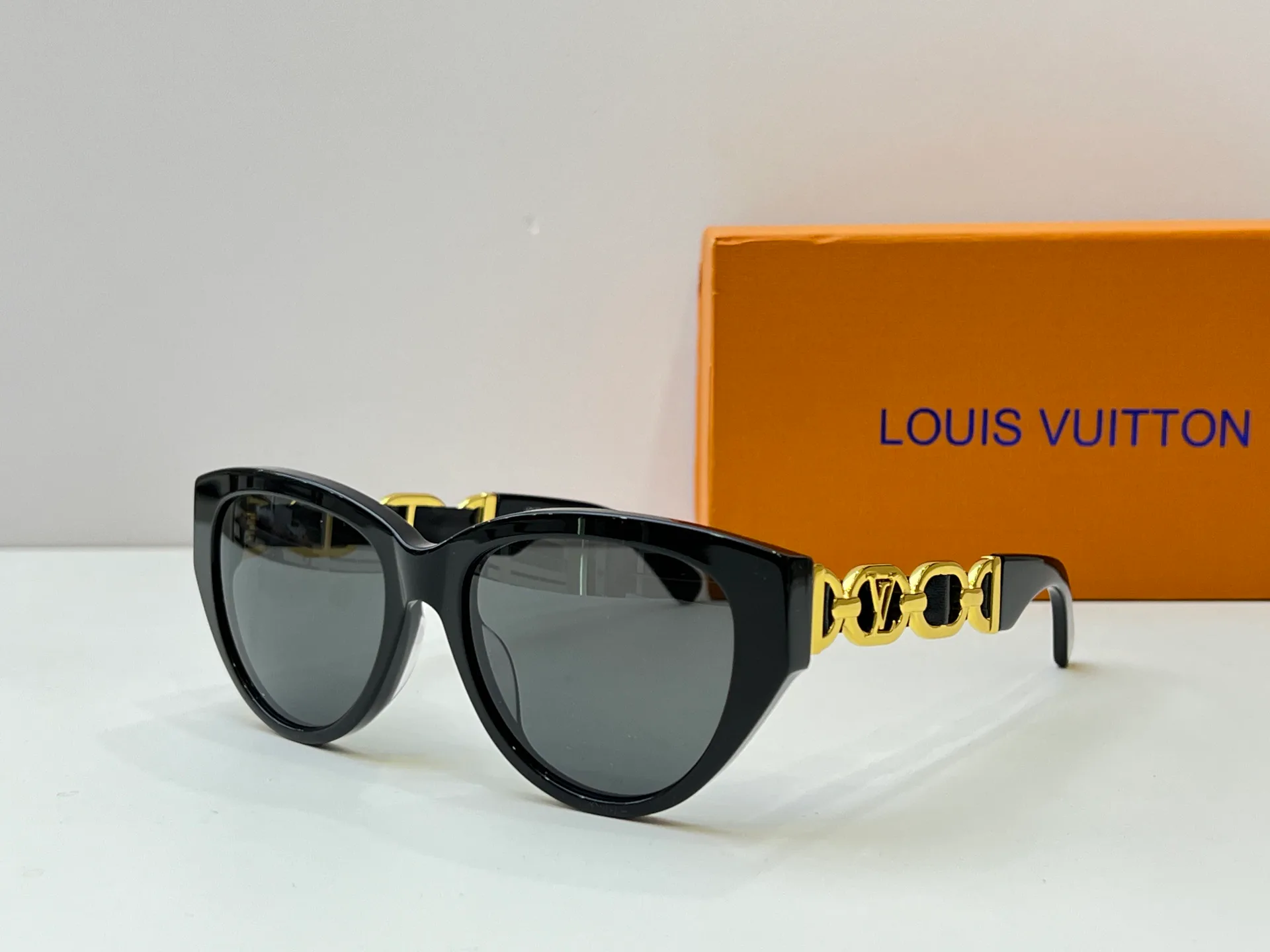 Очки Louis Vuitton 11192846