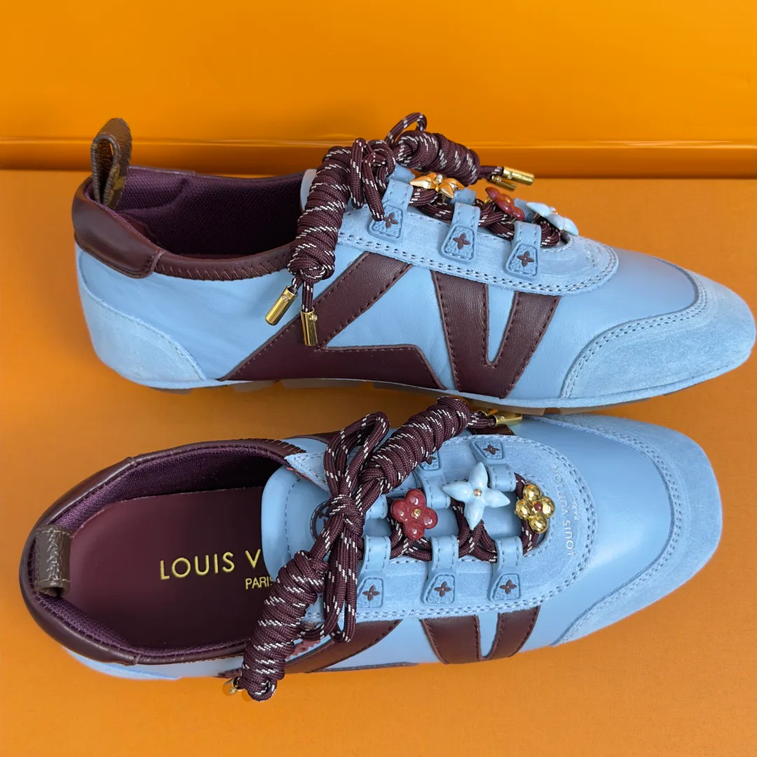 Кроссовки Женские Louis Vuitton 17950638
