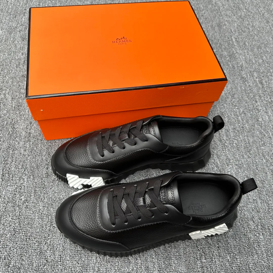 Кроссовки Женские Hermes 18076153