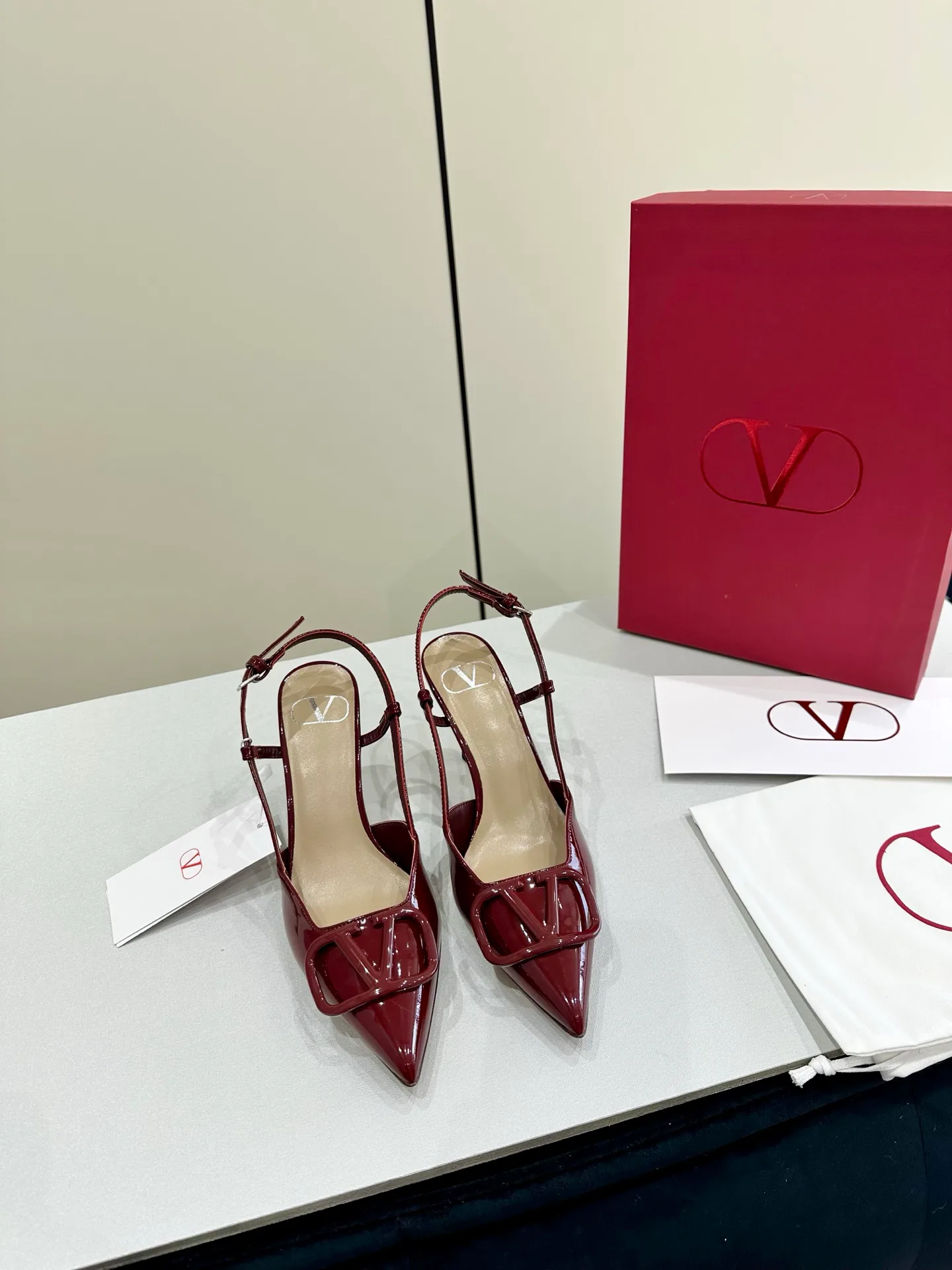 Босоножки Женские Valentino 11608839
