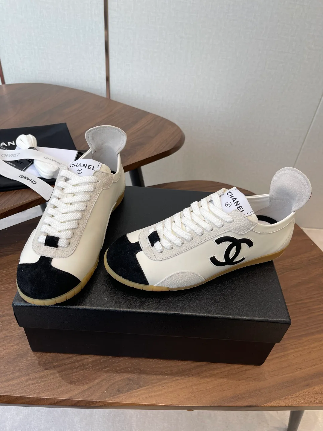 Кроссовки Женские Chanel 11350600