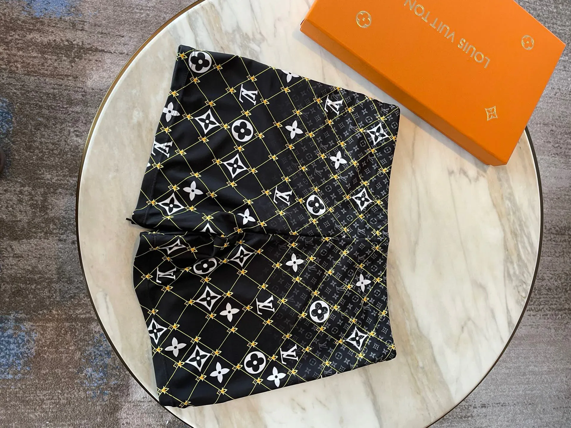 Шорты Мужские Louis Vuitton 29239