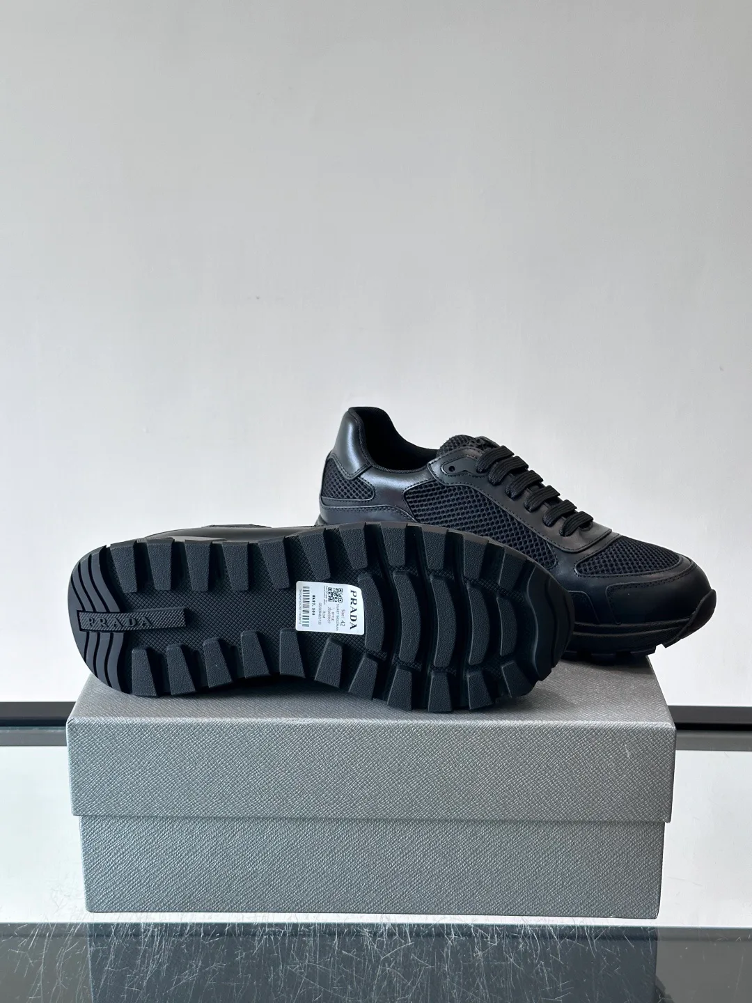 Кроссовки Мужские Prada 18872006
