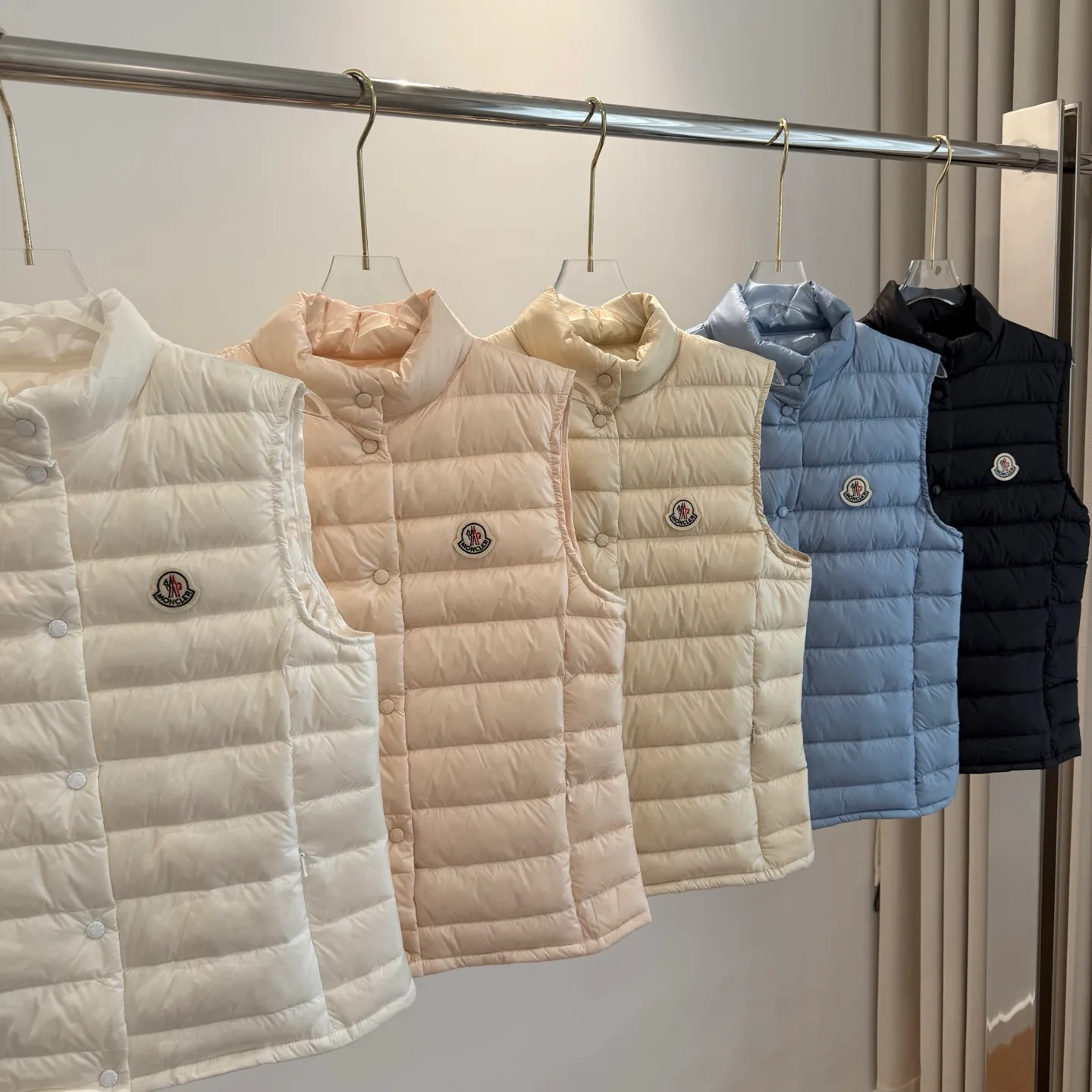 Жилеты Женские Moncler 18723706