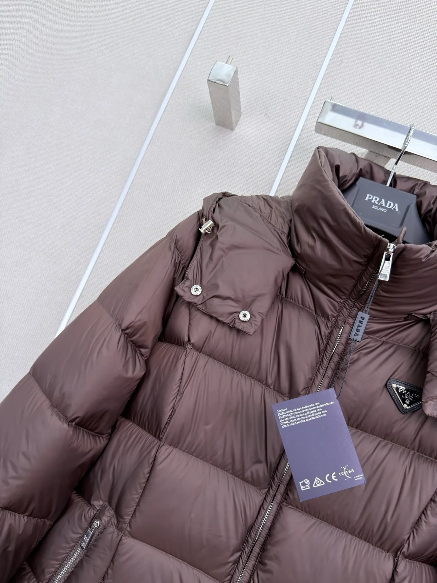 Куртки И Пуховики Женские Prada 18185813