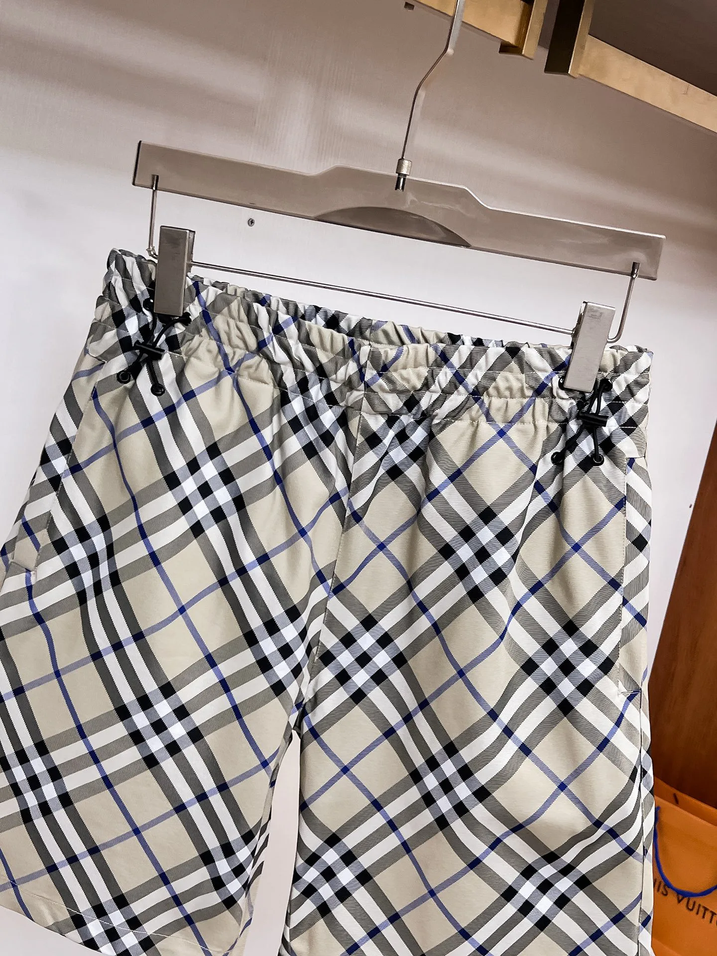 Шорты Мужские Burberry 13417563