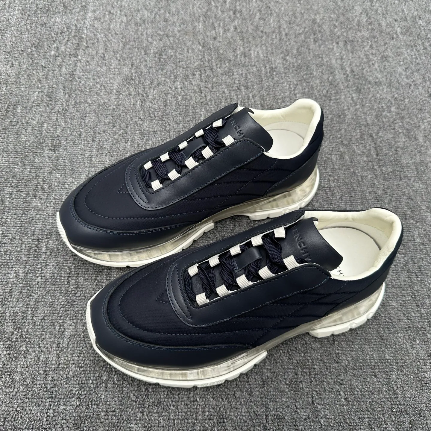 Кроссовки Женские Givenchy 290939