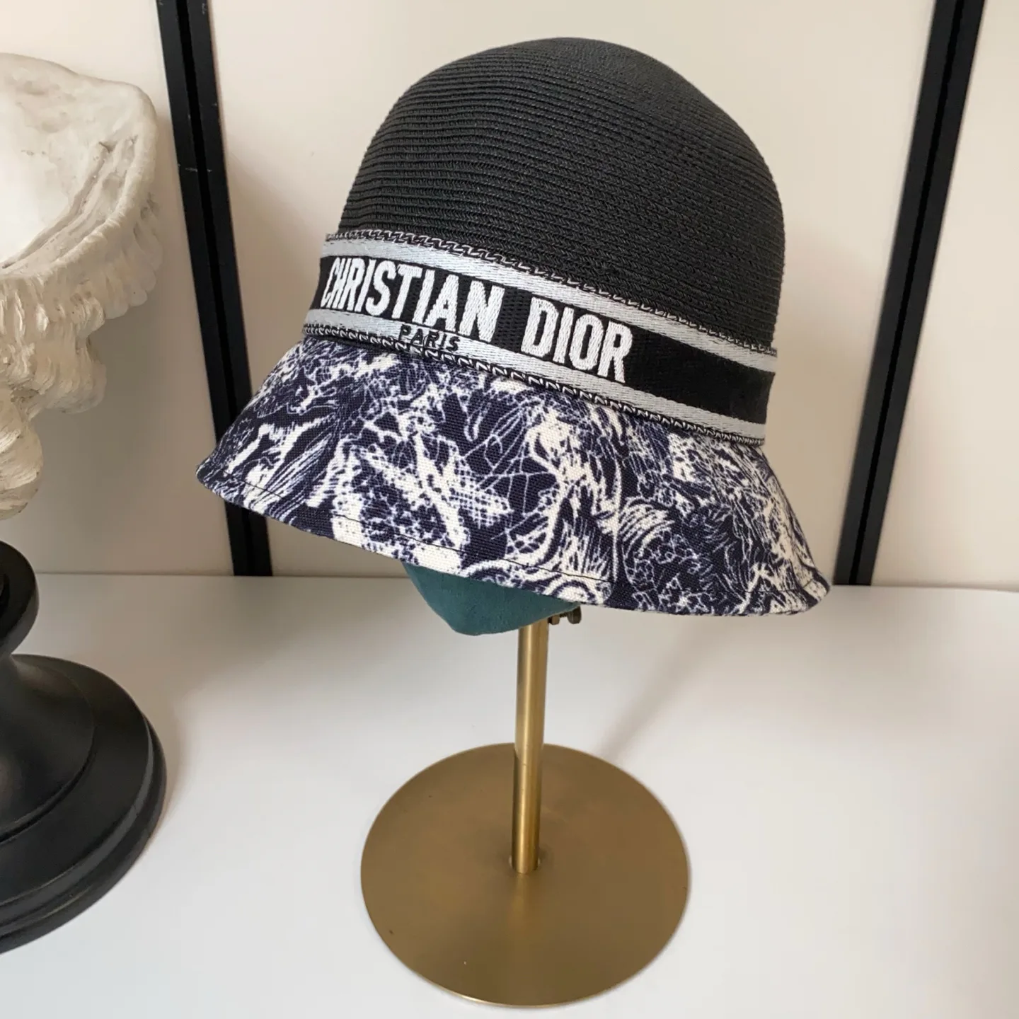 Головные Уборы Christian Dior 13294462