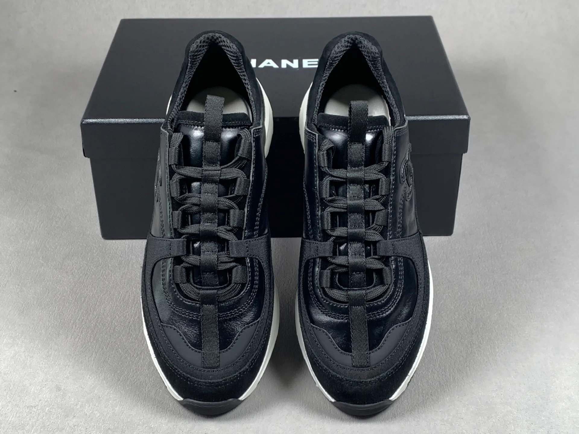 Кроссовки Женские Chanel 2751792