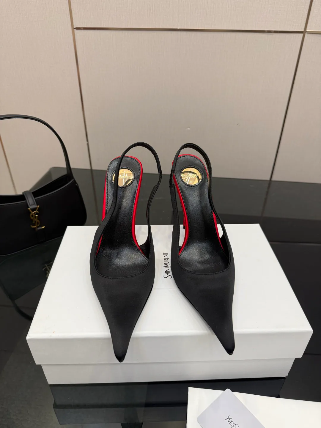 Босоножки Женские Saint Laurent 11409930