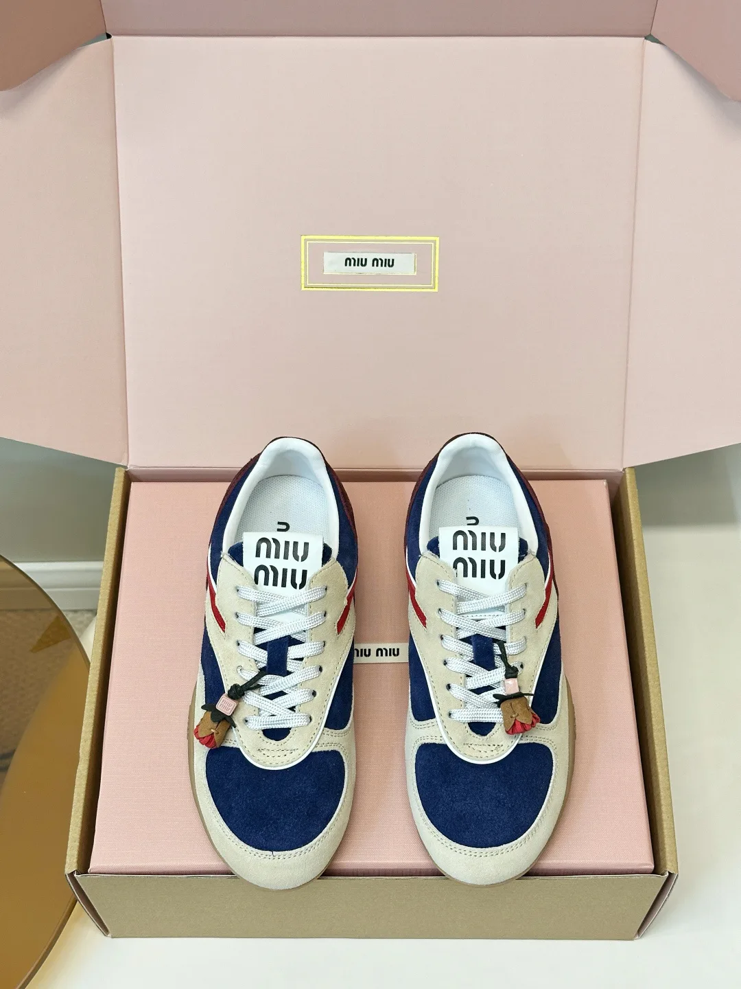 Кроссовки Женские Miu Miu 18164553