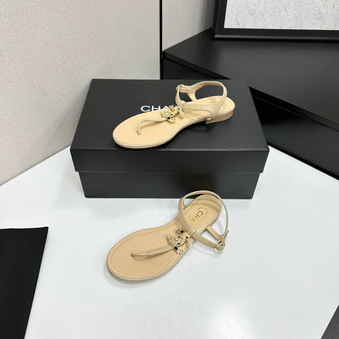 Сандалии Женские Chanel 11579288
