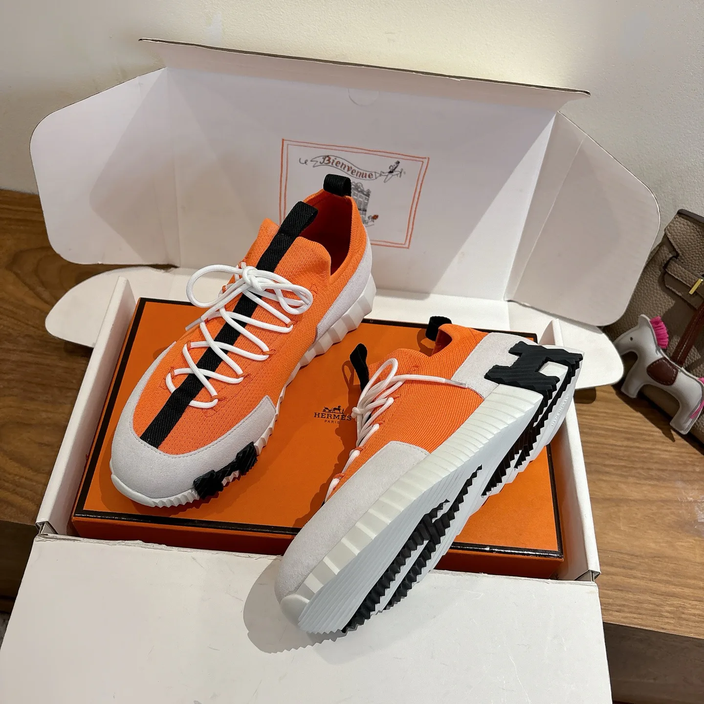 Кроссовки Женские Hermes 689360