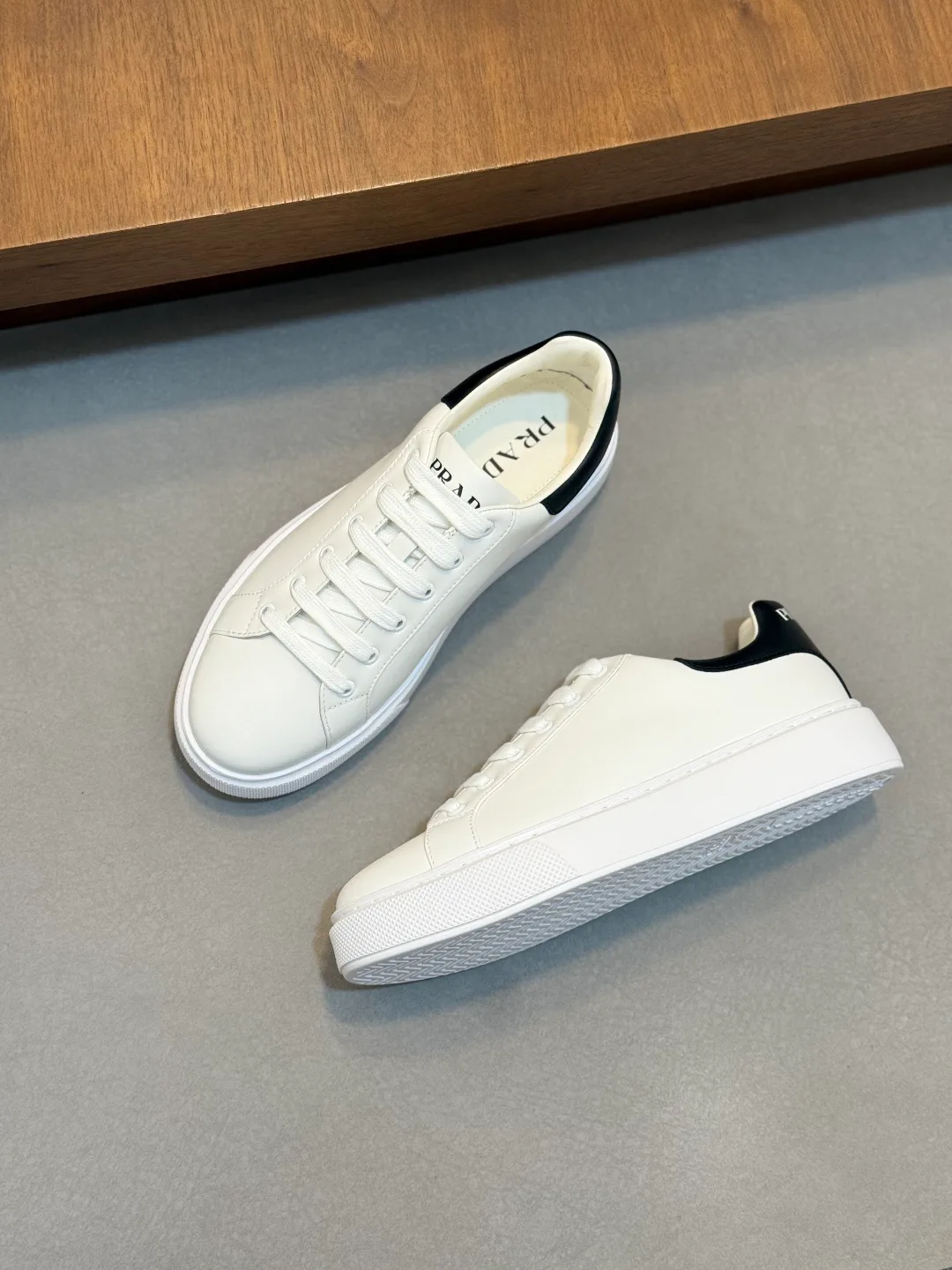 Кроссовки Мужские Prada 17447606