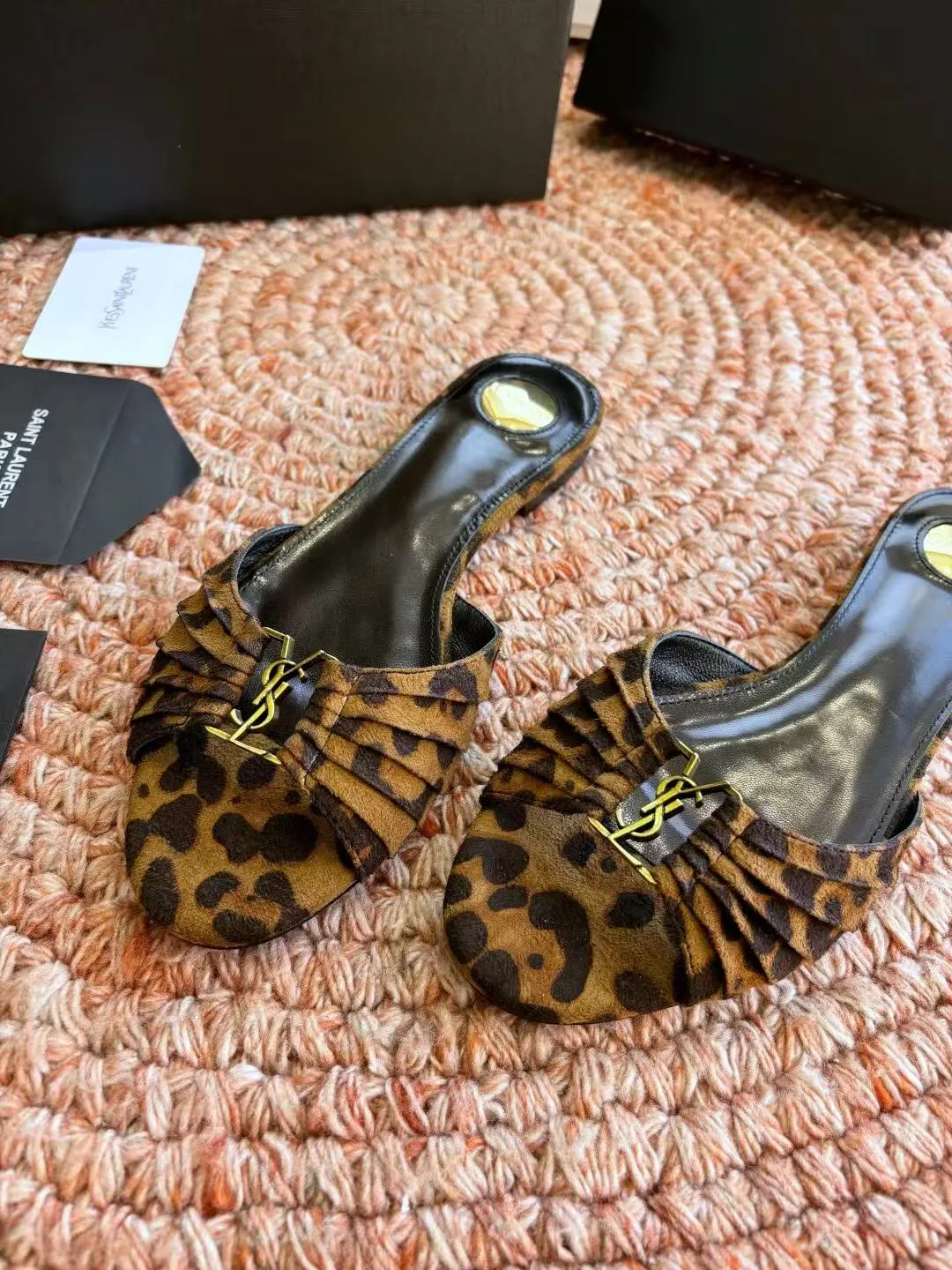 Шлепанцы Женские Saint Laurent 11755414