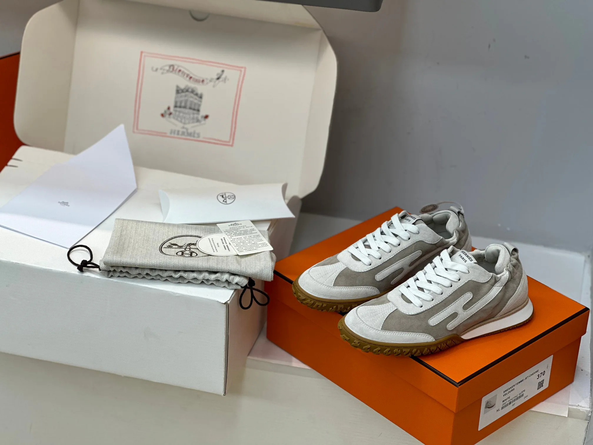 Кроссовки Женские Hermes 114299