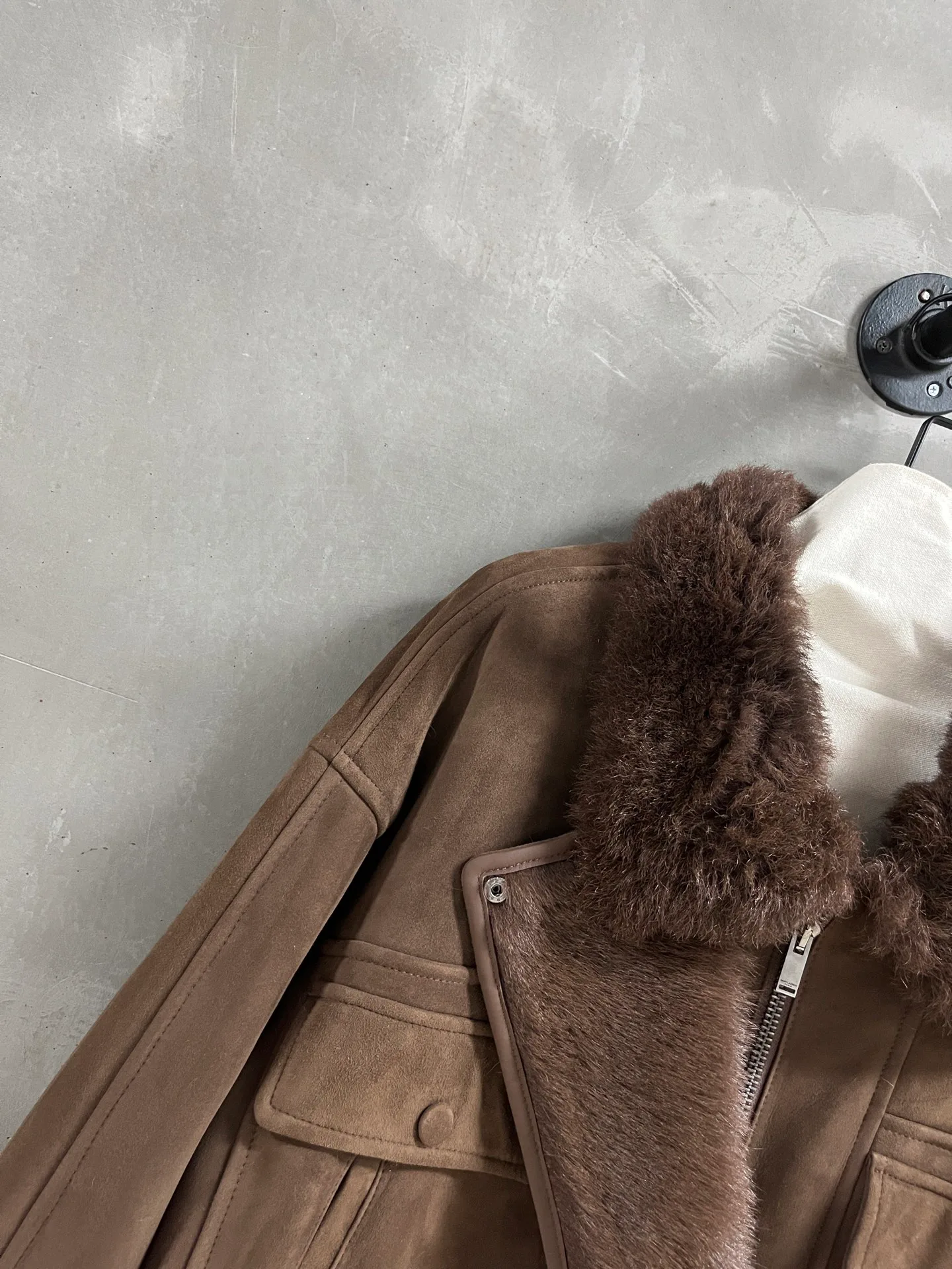 Кожаные Куртки И Дублёнки Женские Saint Laurent 18226798