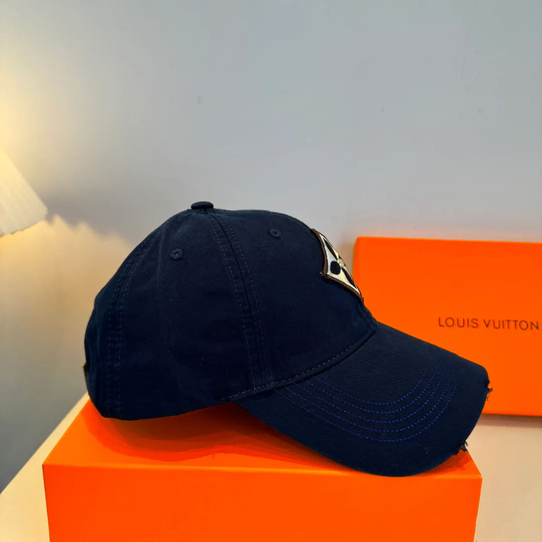 Головные Уборы Louis Vuitton 11469007