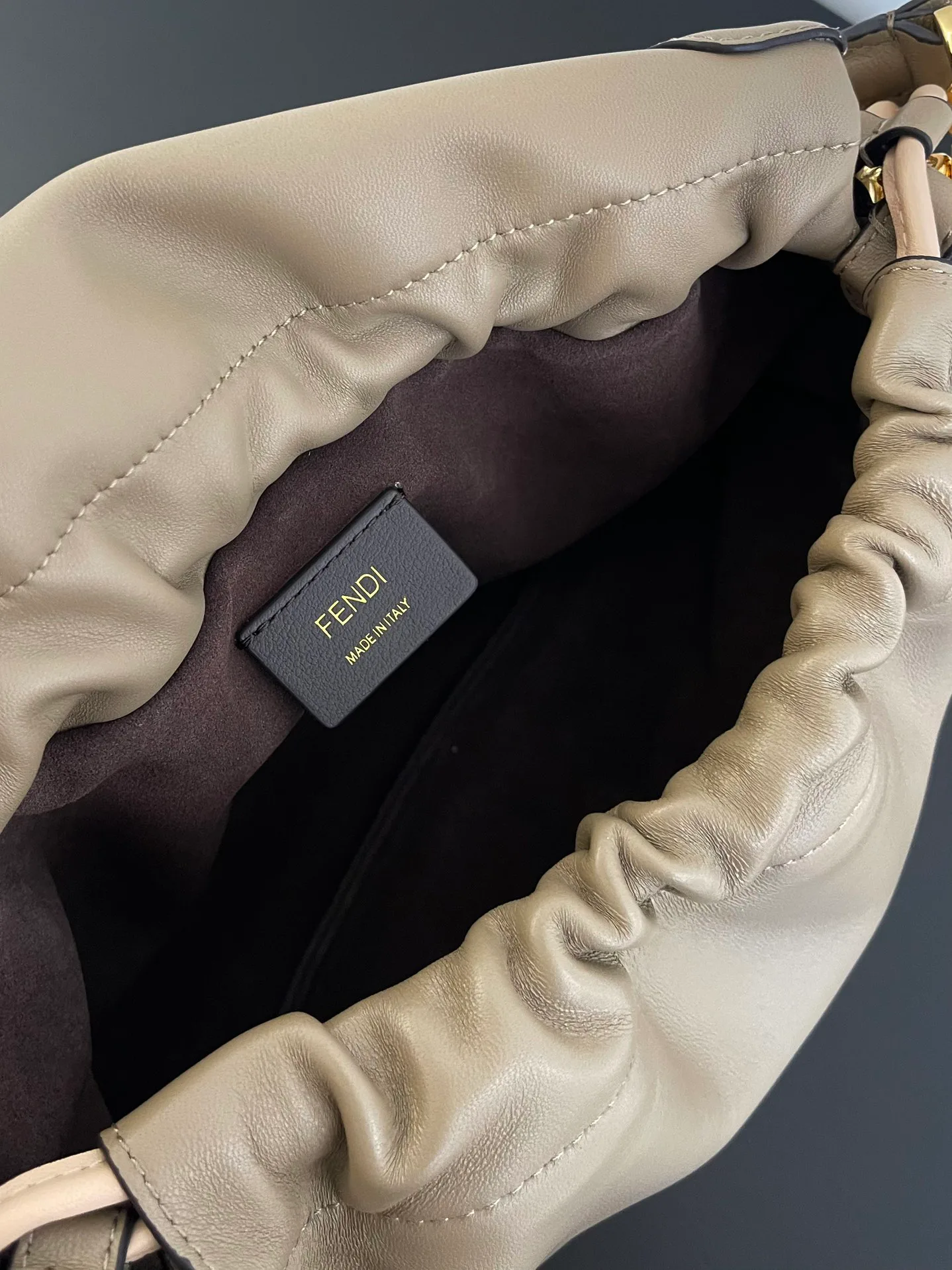 Классические Сумки Женские Fendi 13546224