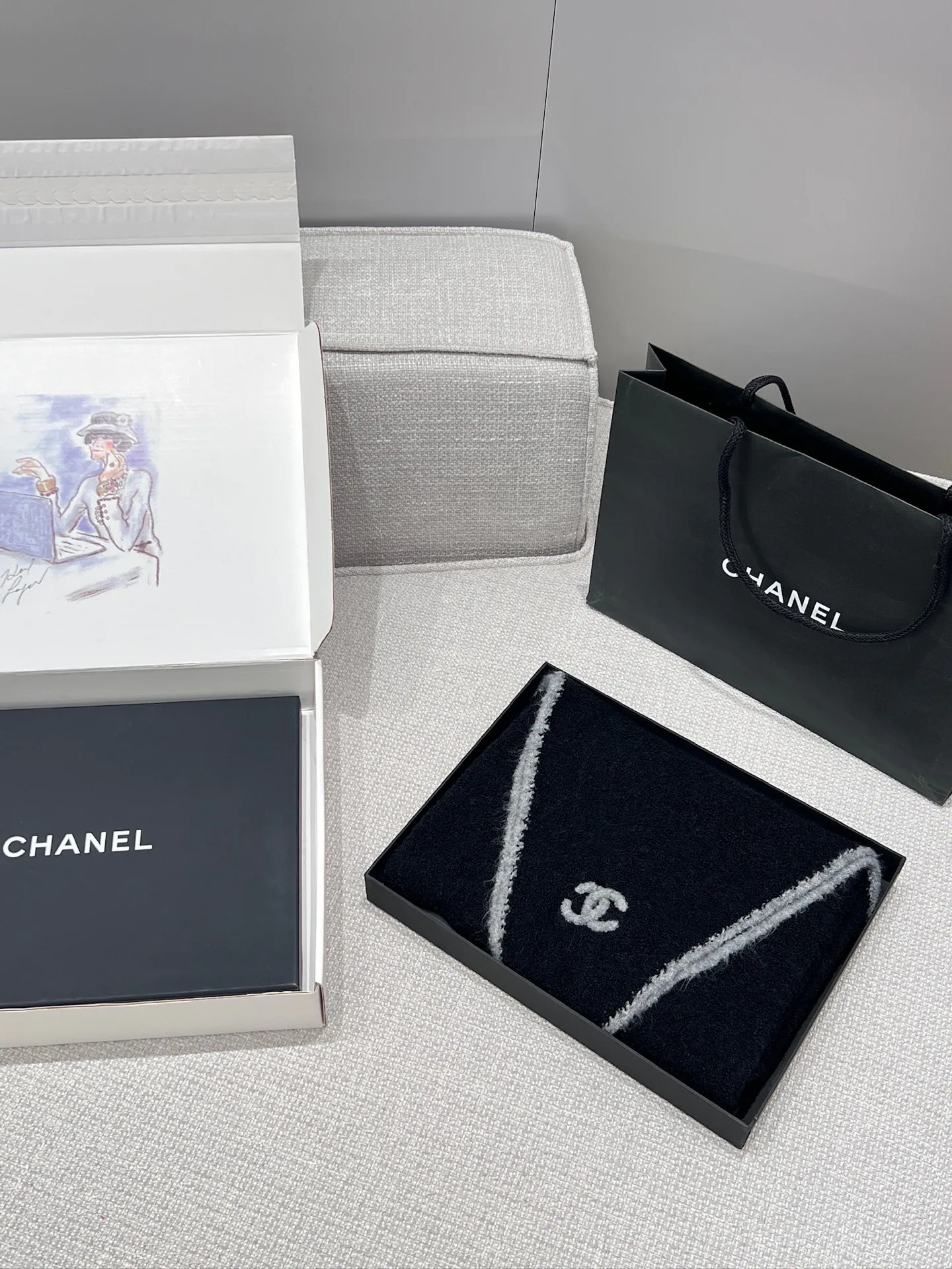 Шарфы Chanel 11613572