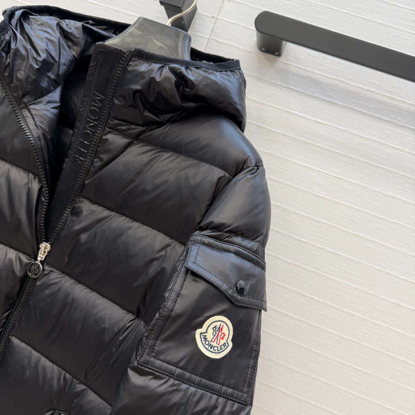 Куртки И Пуховики Женские Moncler 18826117