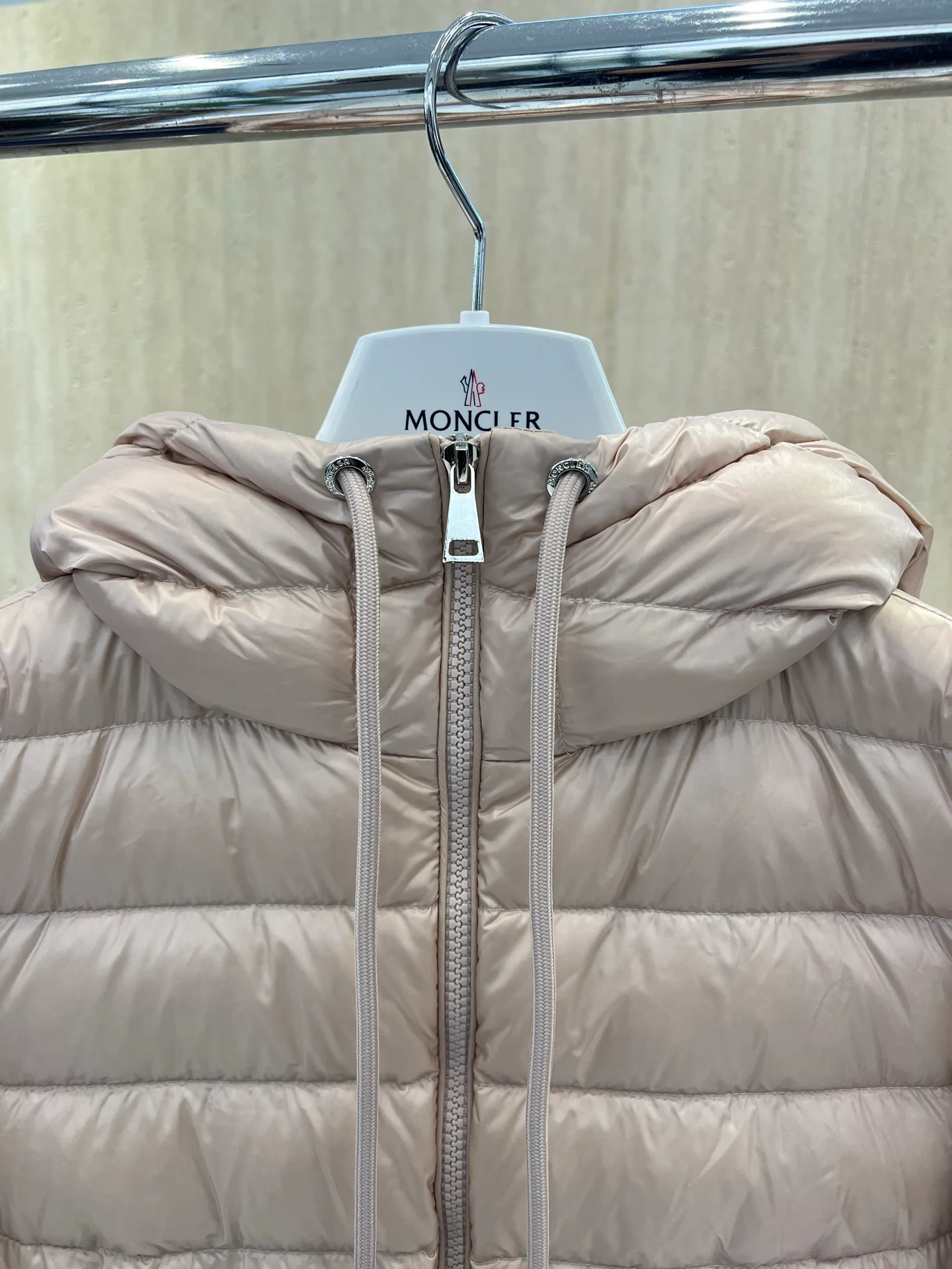 Куртки И Пуховики Женские Moncler 18723363