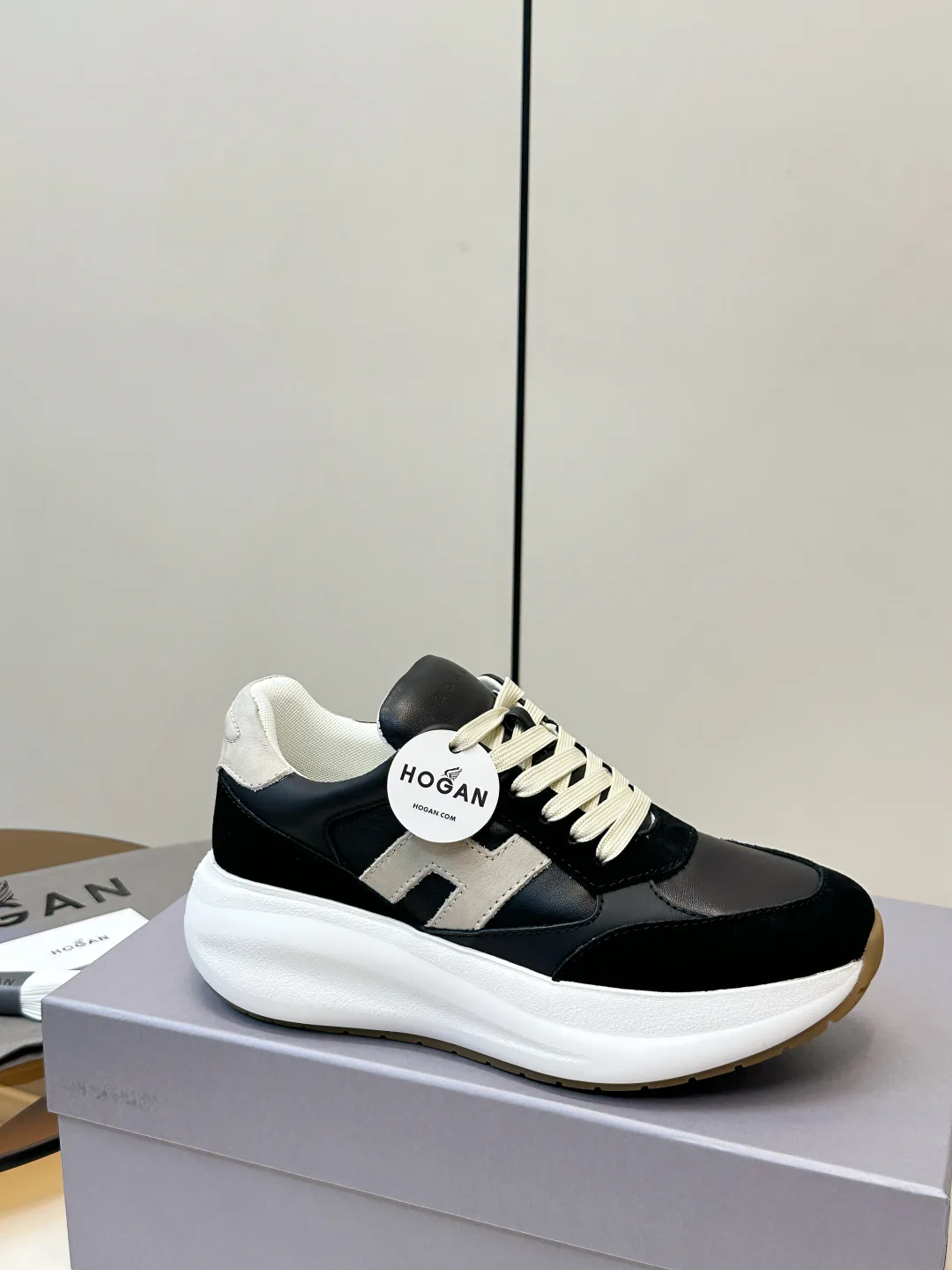 Кроссовки Женские Hogan 12835309