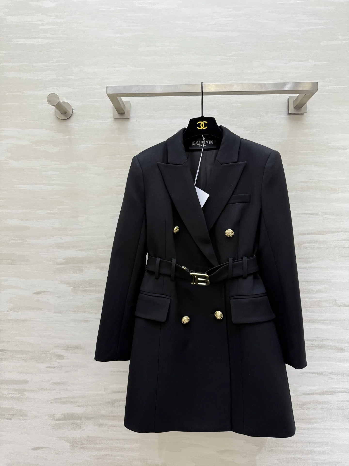 Кожаные Куртки И Дублёнки Женские Balmain 600403