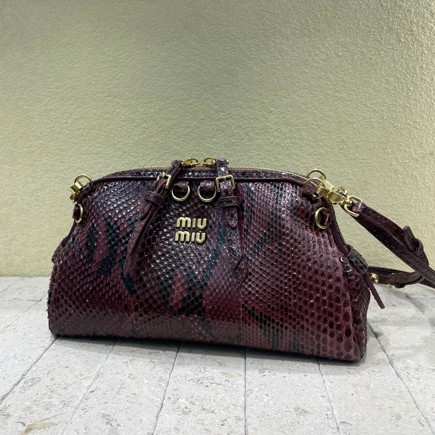 Классические Сумки Женские Miu Miu 12702925