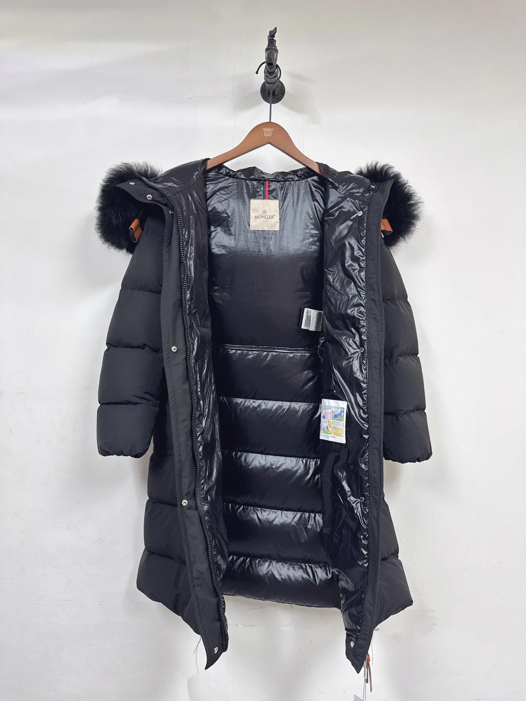 Куртки И Пуховики Женские Moncler 18561052