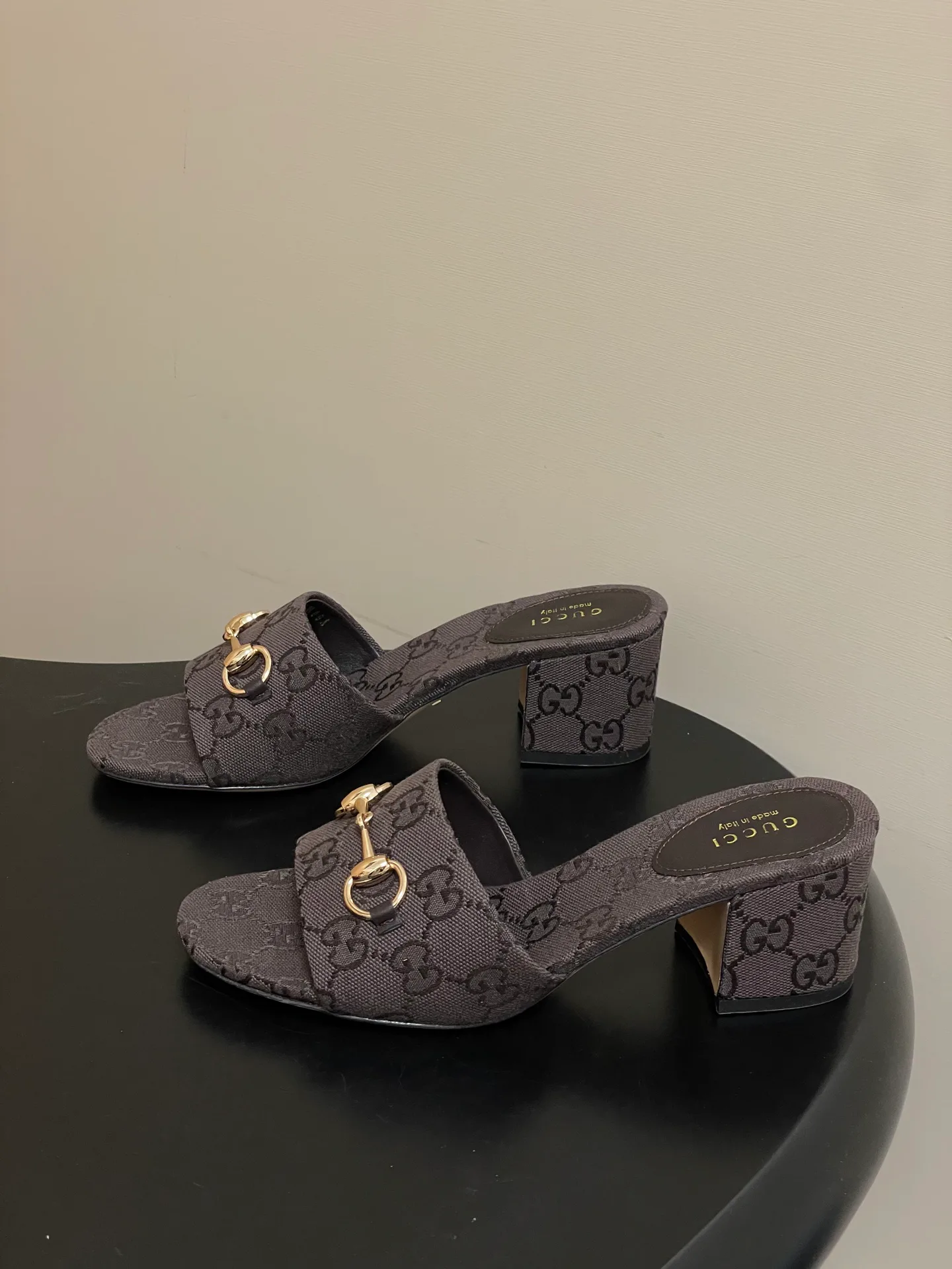 Сандалии Женские Gucci 11886551