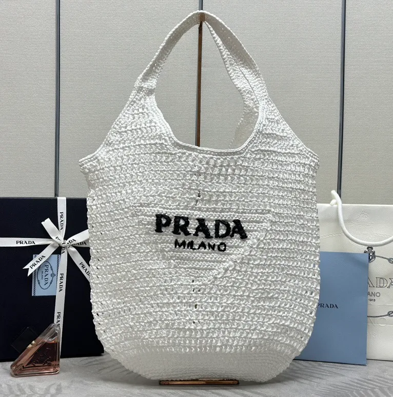 Классические Сумки Женские Prada 11681974