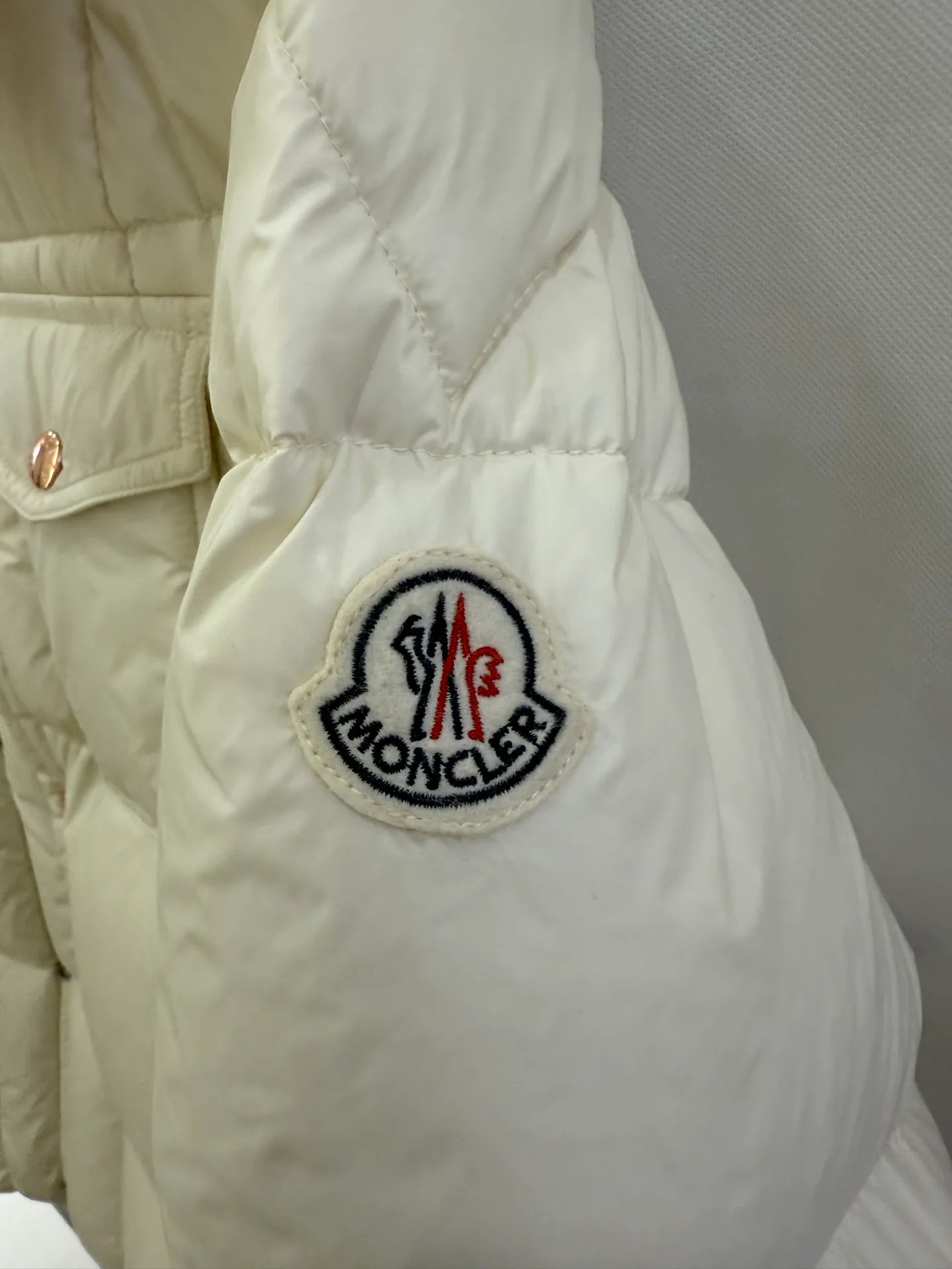 Куртки И Пуховики Женские Moncler 18825222